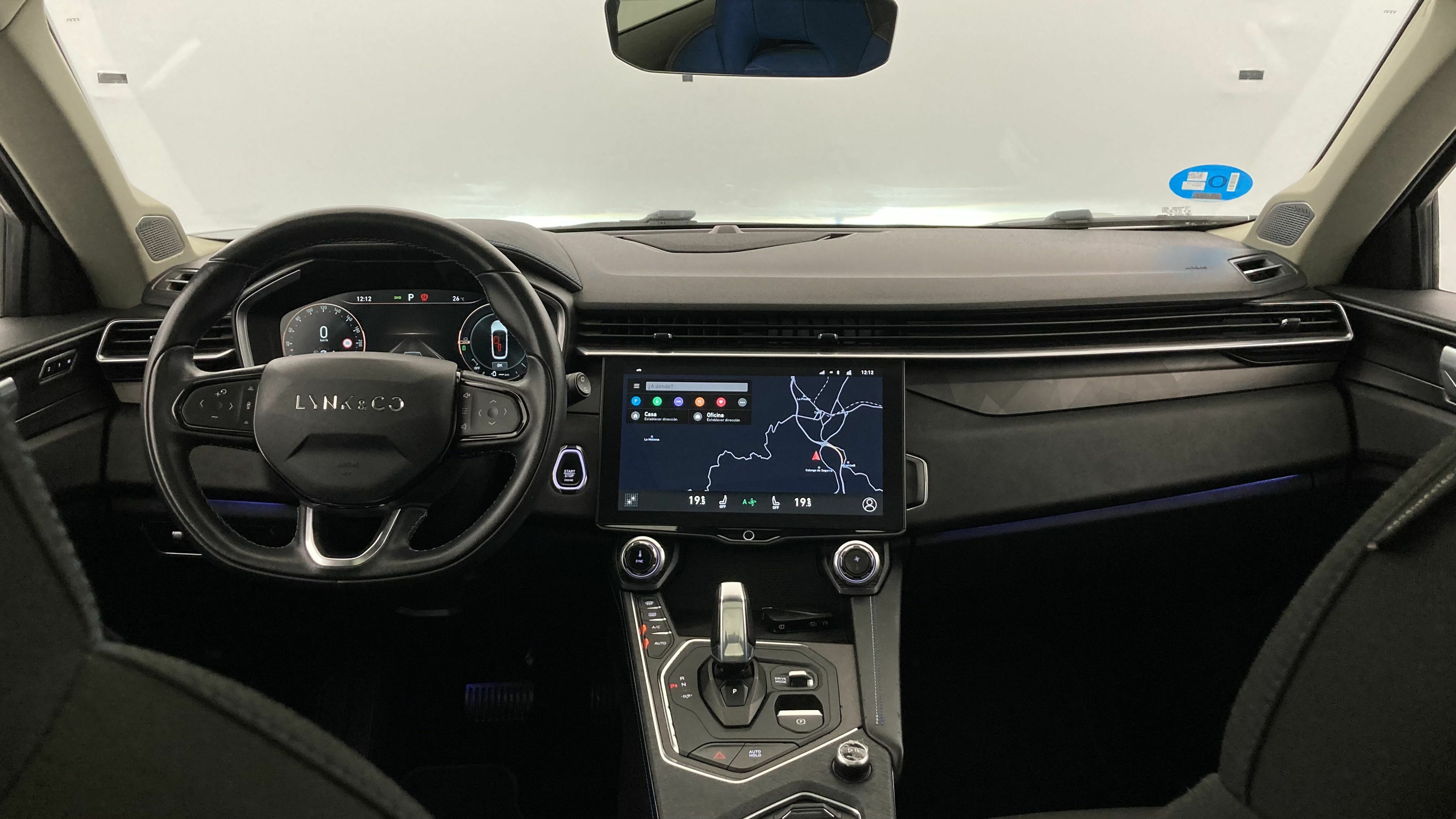 lynk&co 1 nv 1.5 PHEV 261 2022 black 16