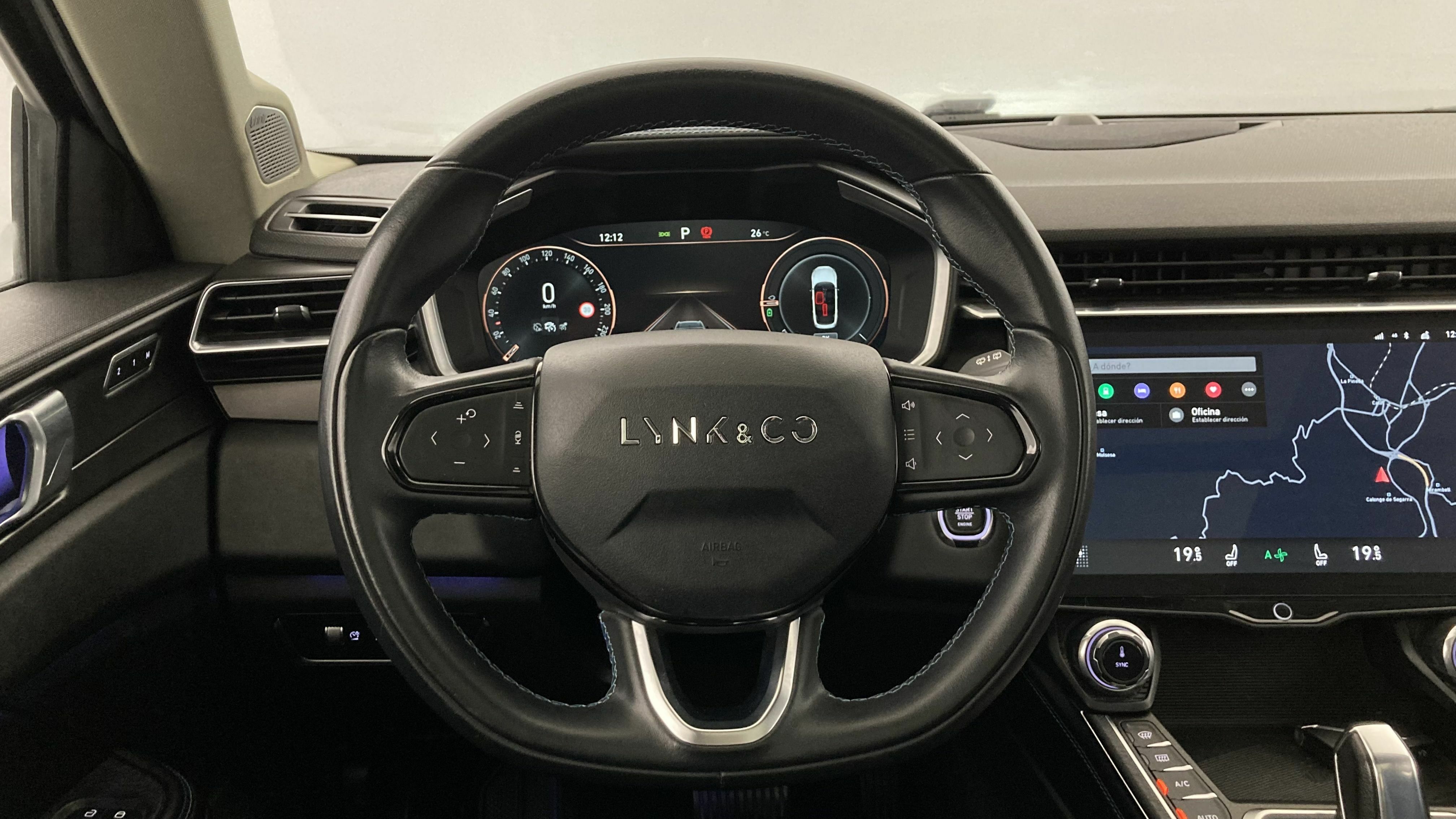 lynk&co 1 nv 1.5 PHEV 261 2022 black 17