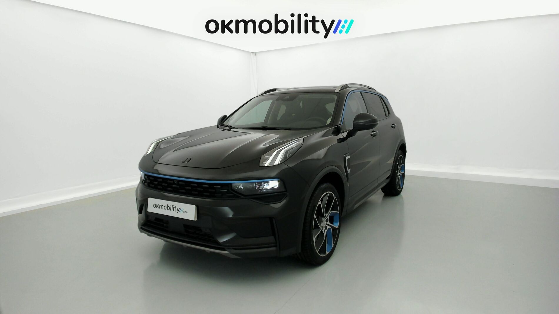 lynk&co 1 nv 1.5 PHEV 261 2022 black 1