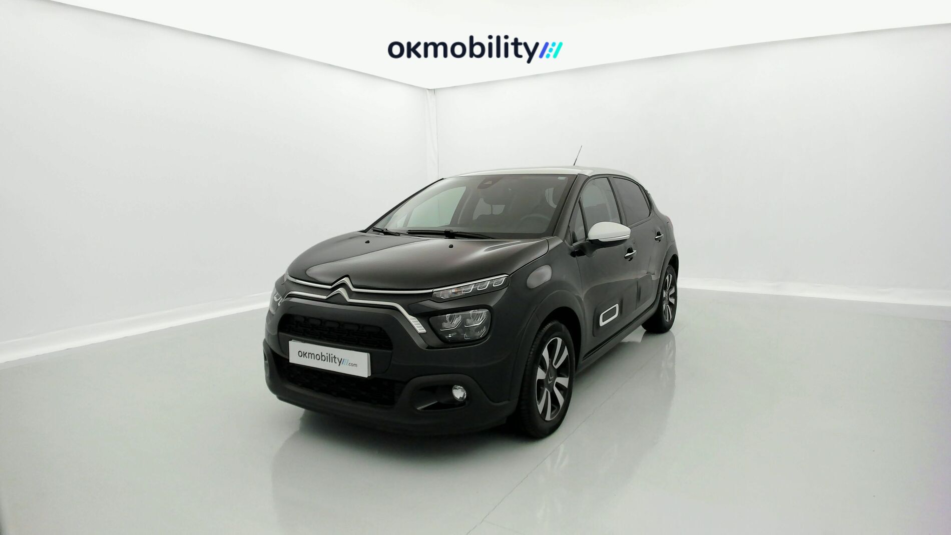 citroen c3 shine 1.2 PURETECH 110 EAT 2023 negro perla / blanco 1