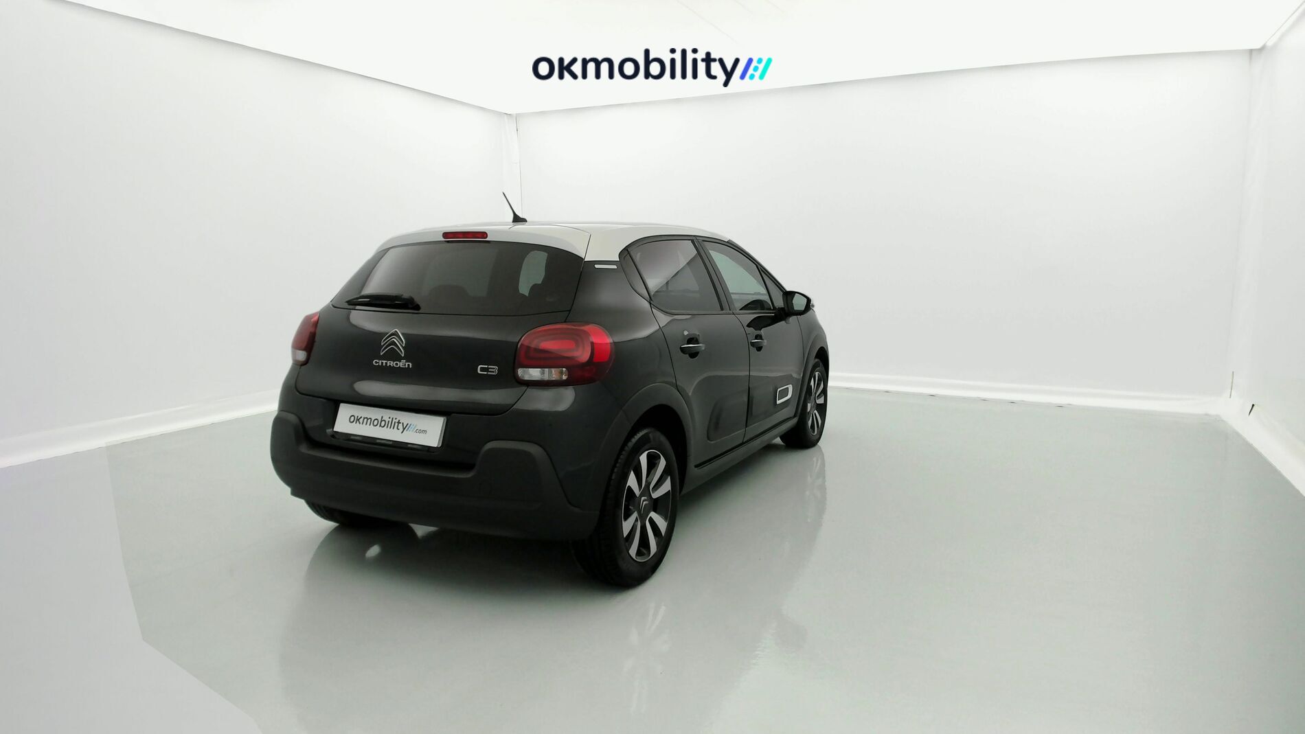 citroen c3 shine 1.2 PURETECH 110 EAT 2023 negro perla / blanco 8