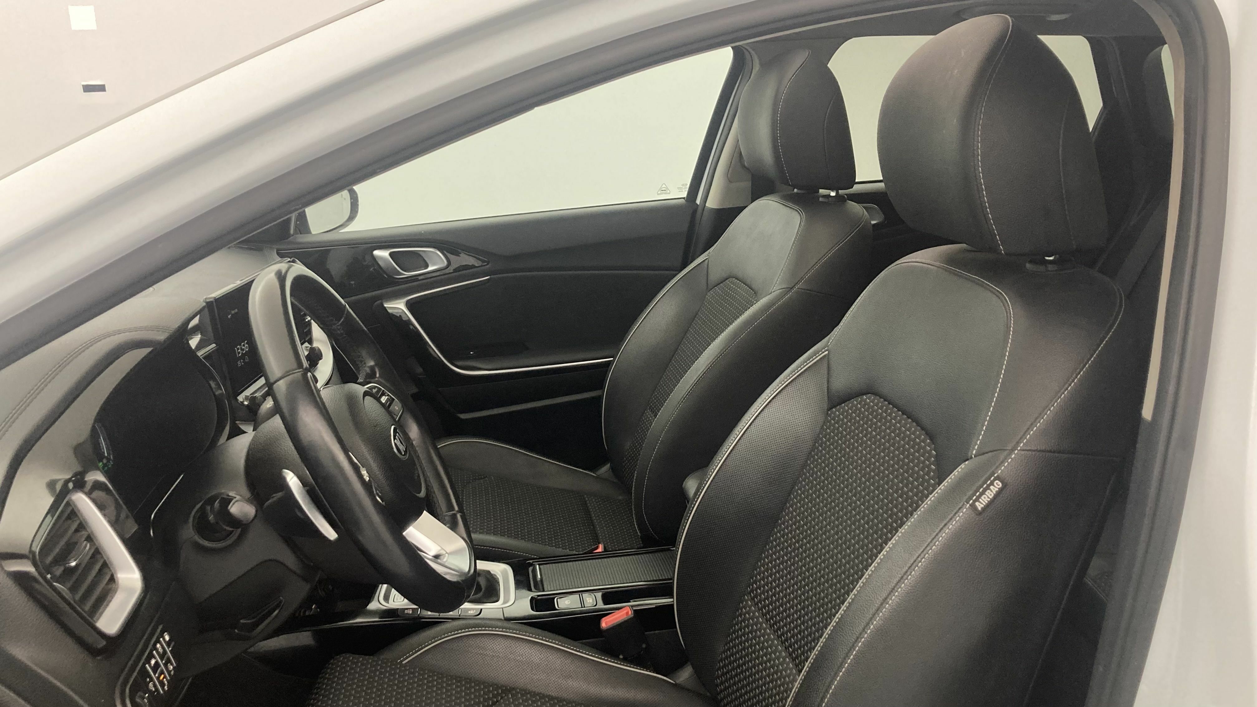 kia ceed tourer emotion 1.6 PHEV 141 2021 cararraweiss 13