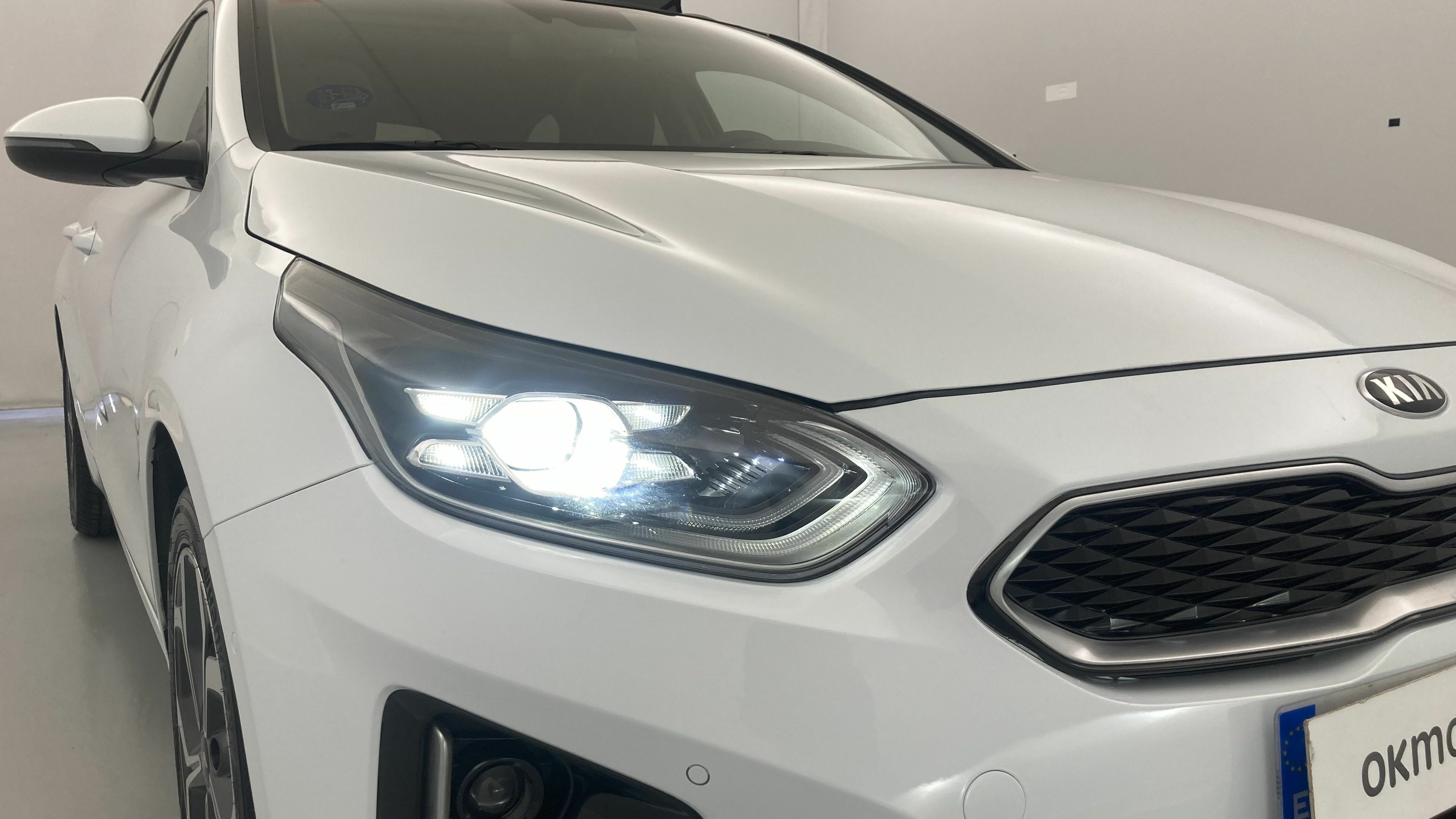 kia ceed tourer emotion 1.6 PHEV 141 2021 cararraweiss 28