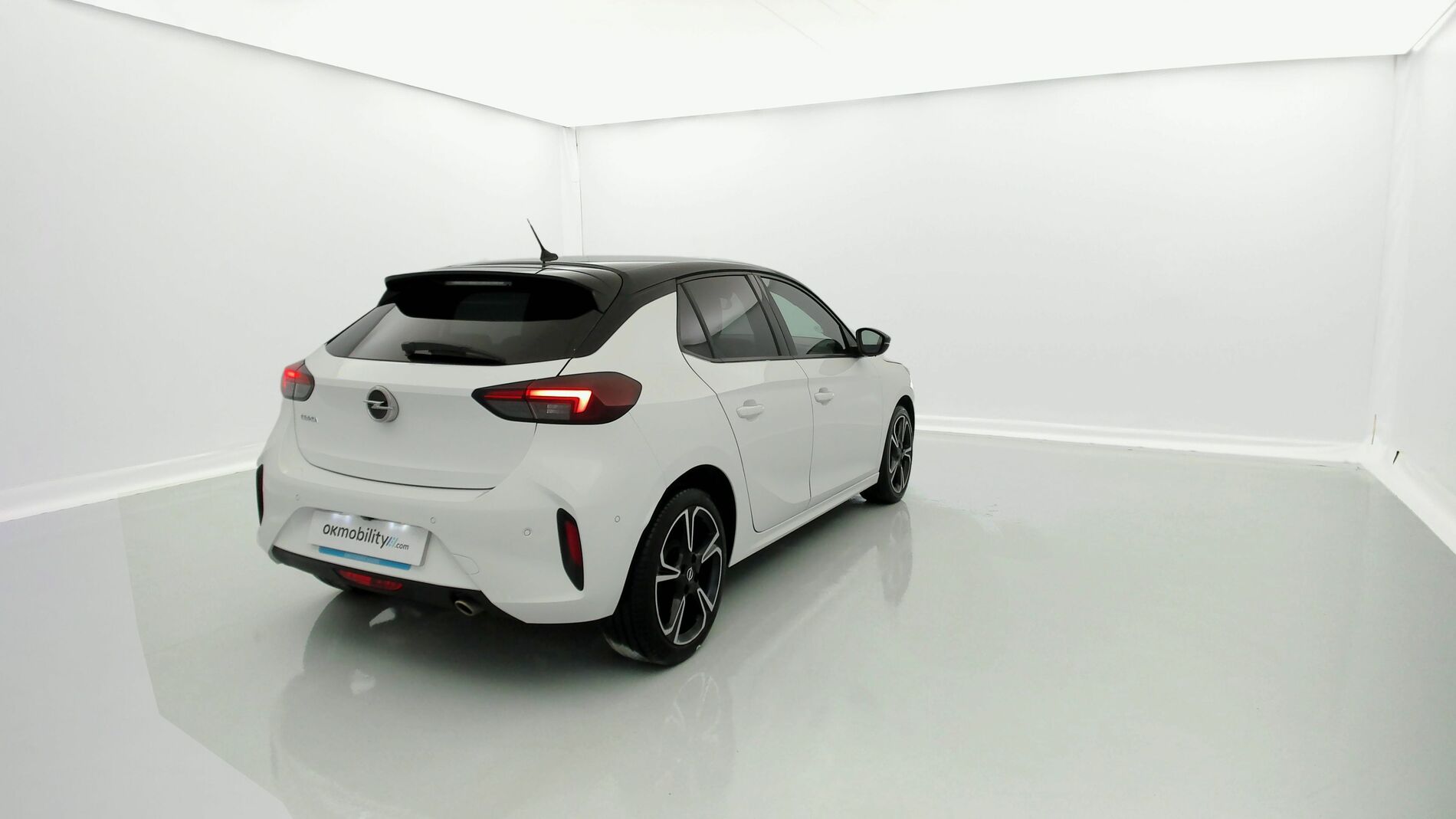 opel corsa gs 1.2T 100 2023 arktis white 7