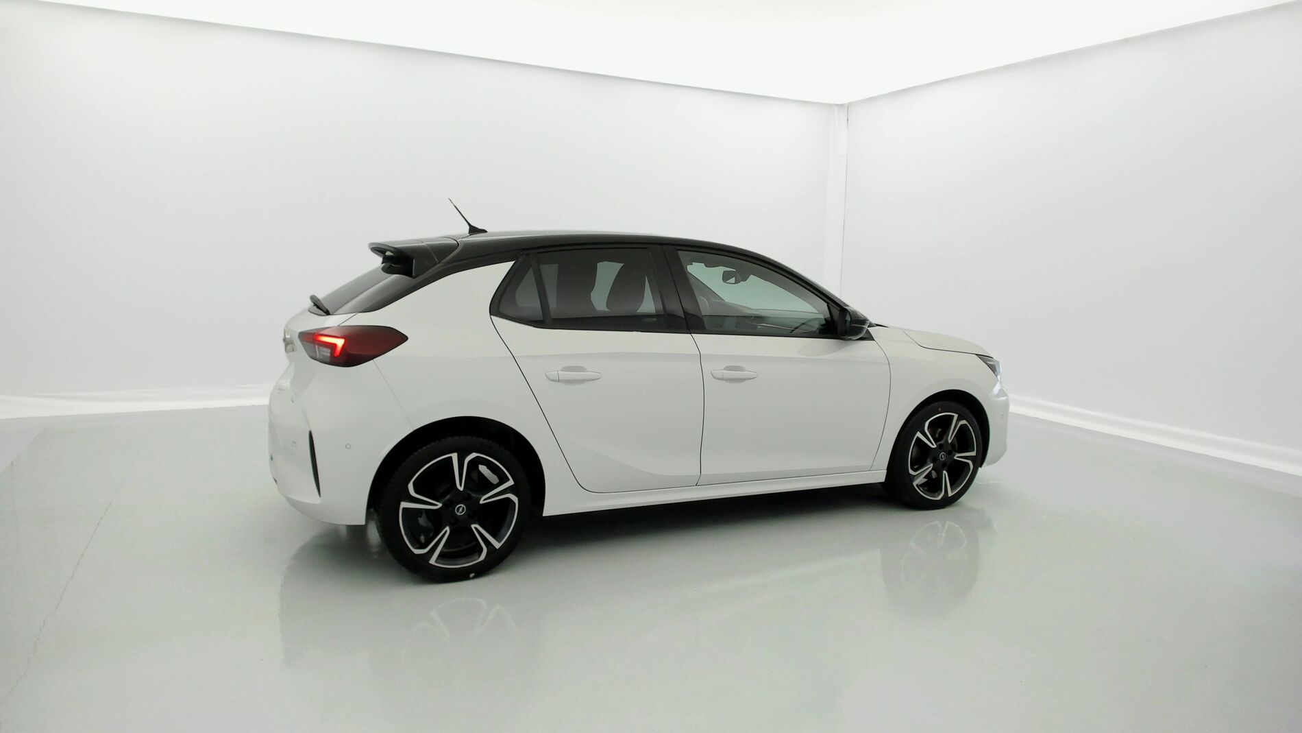 opel corsa gs 1.2T 100 2023 arktis white 8