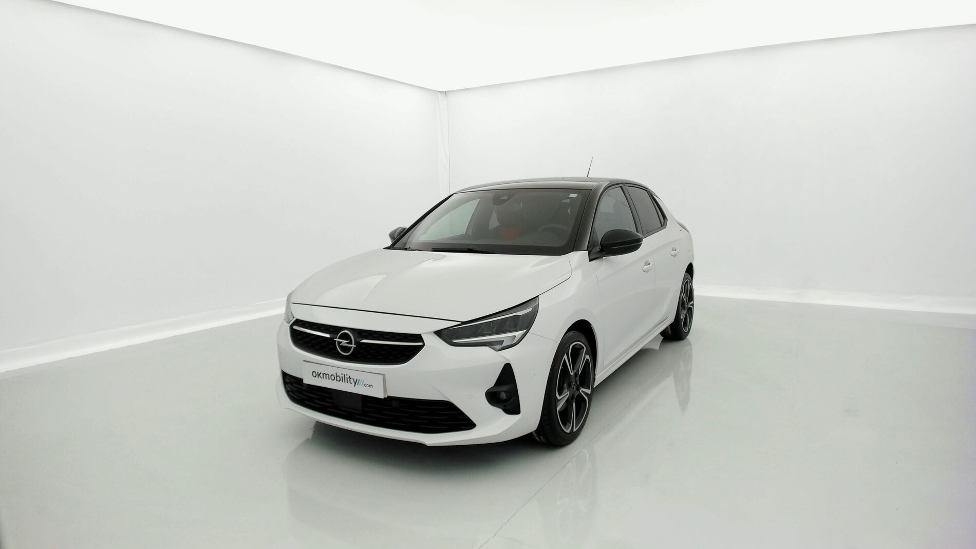 opel corsa gs 1.2T 100 2023 arktis white 1