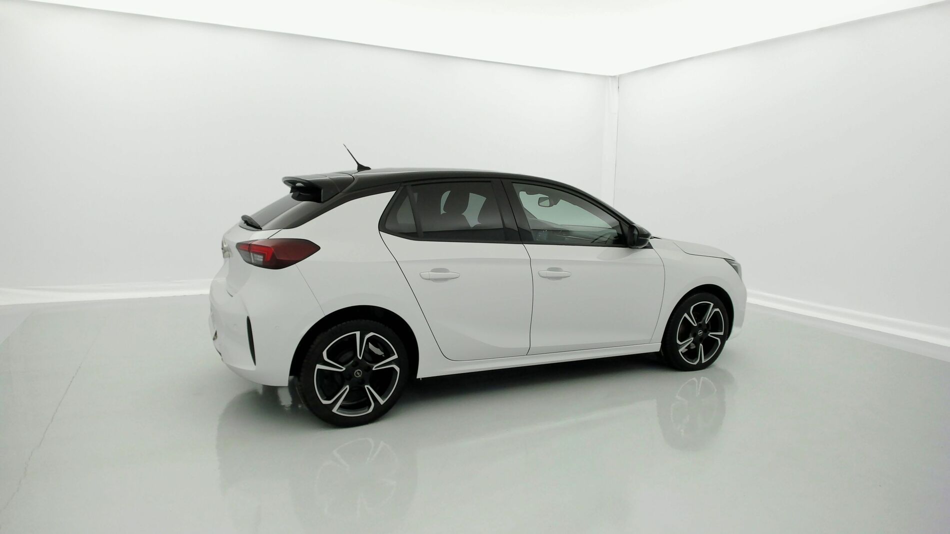 opel corsa gs 1.2T 100 2023 arktis white 8