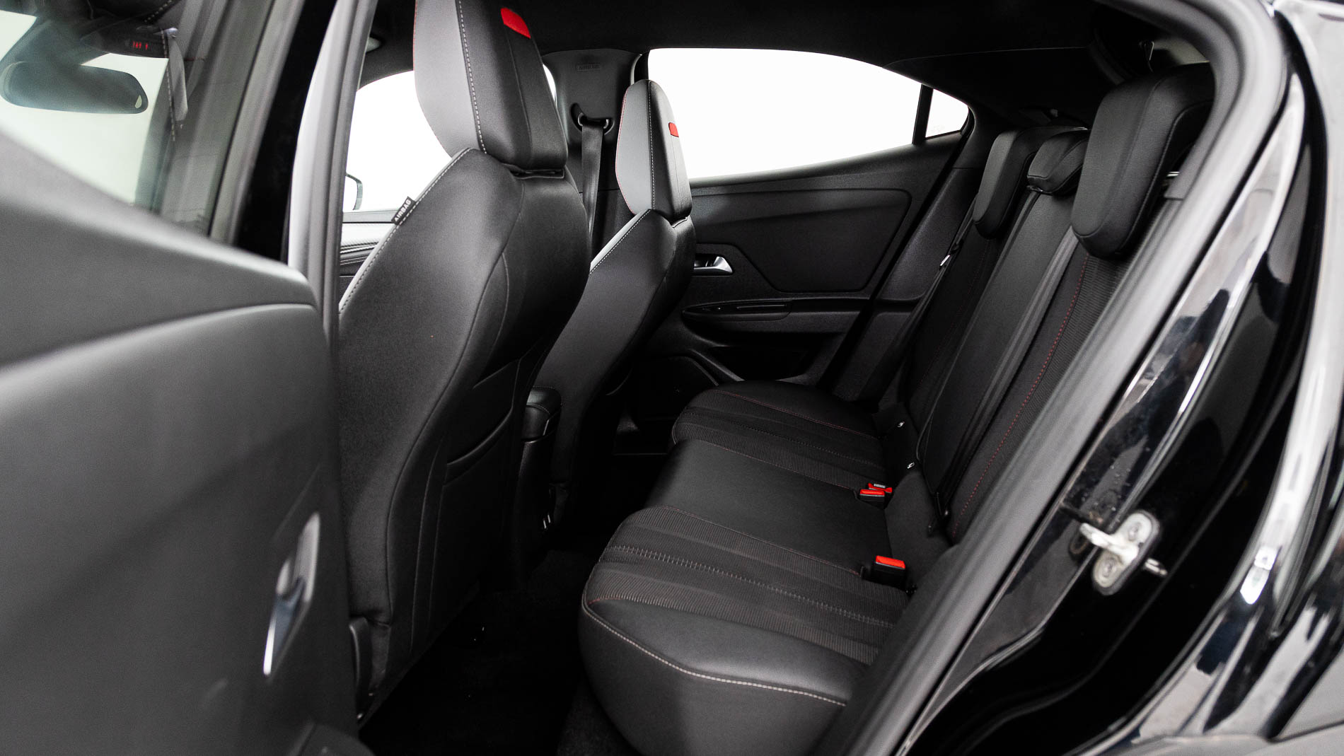 opel mokka gs 1.2T 130 2023 karbon black 21