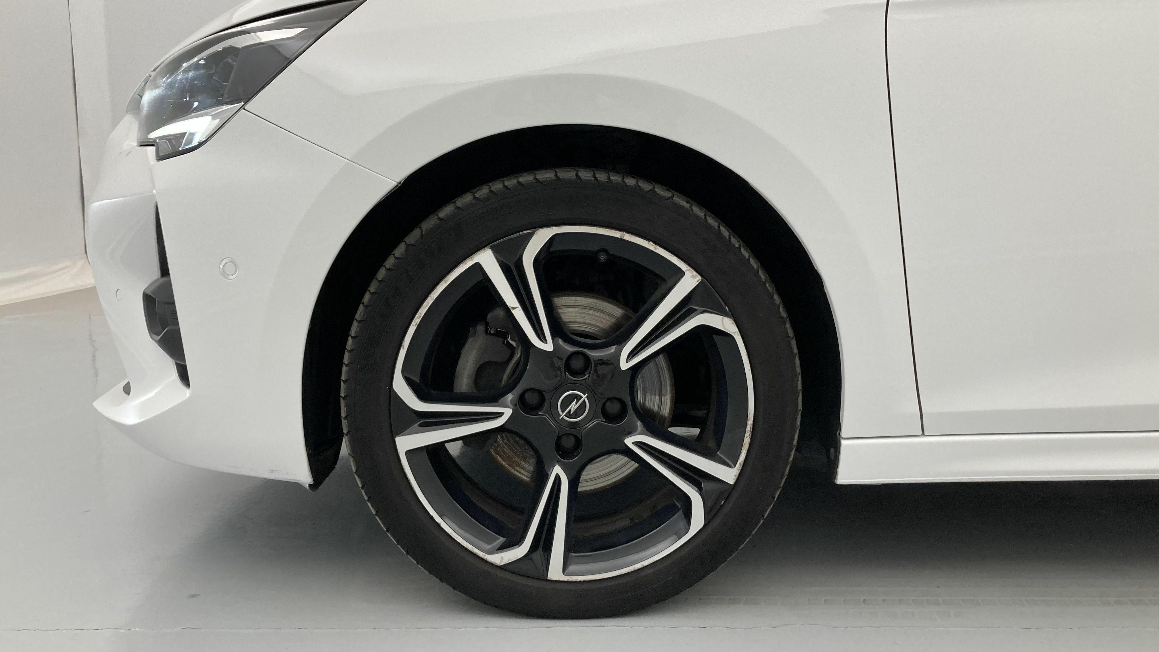 opel corsa gs 1.2T 100 2023 arktis white 27