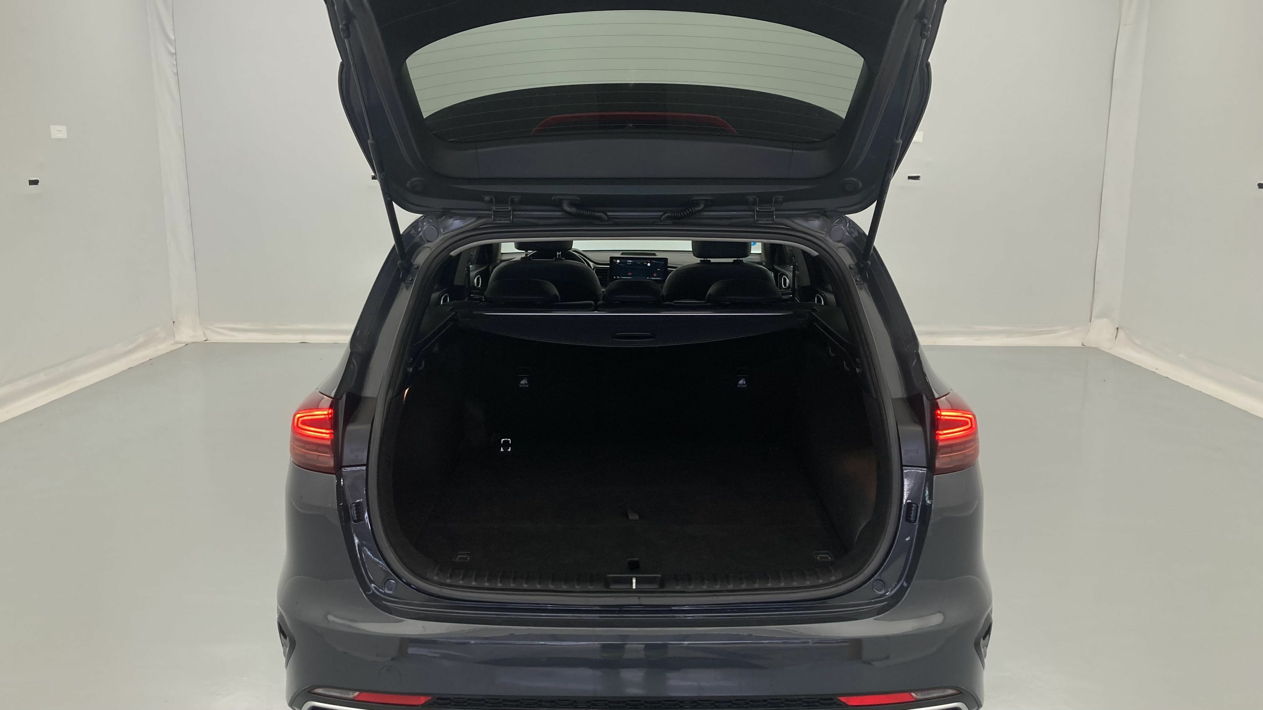 kia ceed tourer emotion 1.6 PHEV 141 2021 pentametal 24