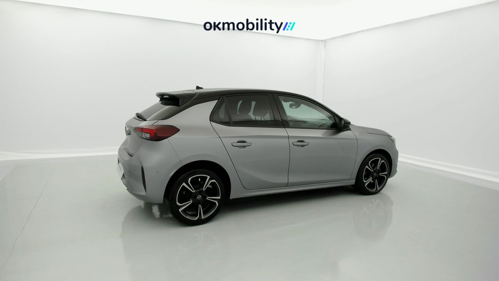 opel corsa gs 1.2T 100 2023 konstrast grey 10