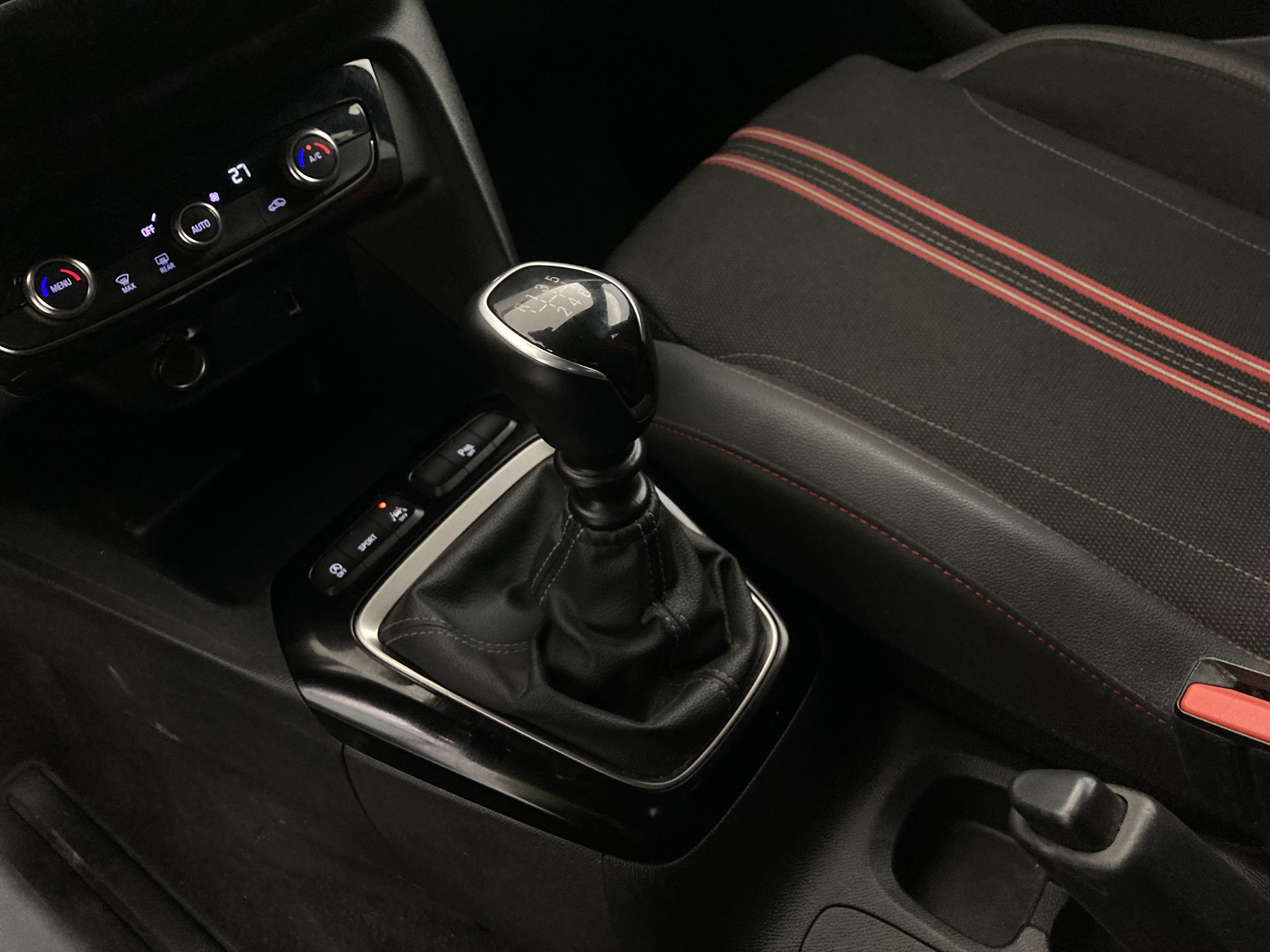 opel corsa gs 1.2T 100 2023 konstrast grey 17