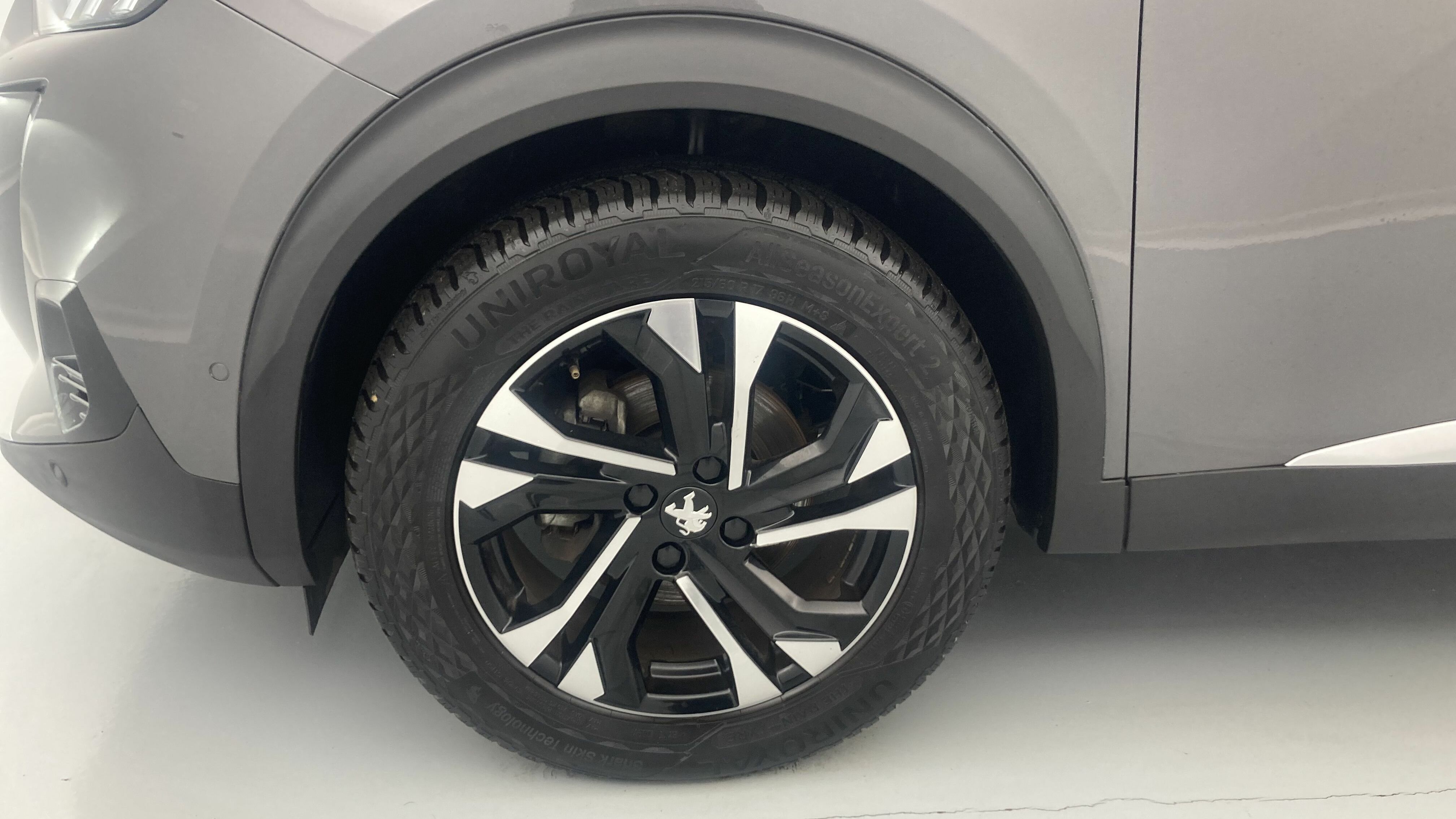 peugeot 2008 gt 1.2 PURETECH 130 2021 gris platinium / black diamond 22