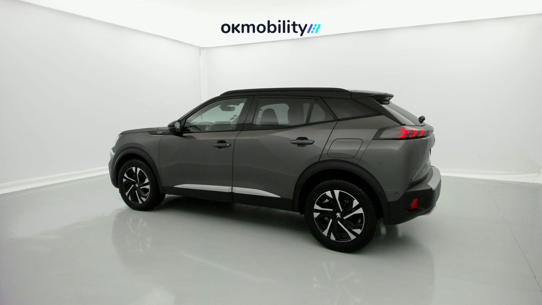peugeot 2008 gt 1.2 PURETECH 130 2021 gris platinium / black diamond 4