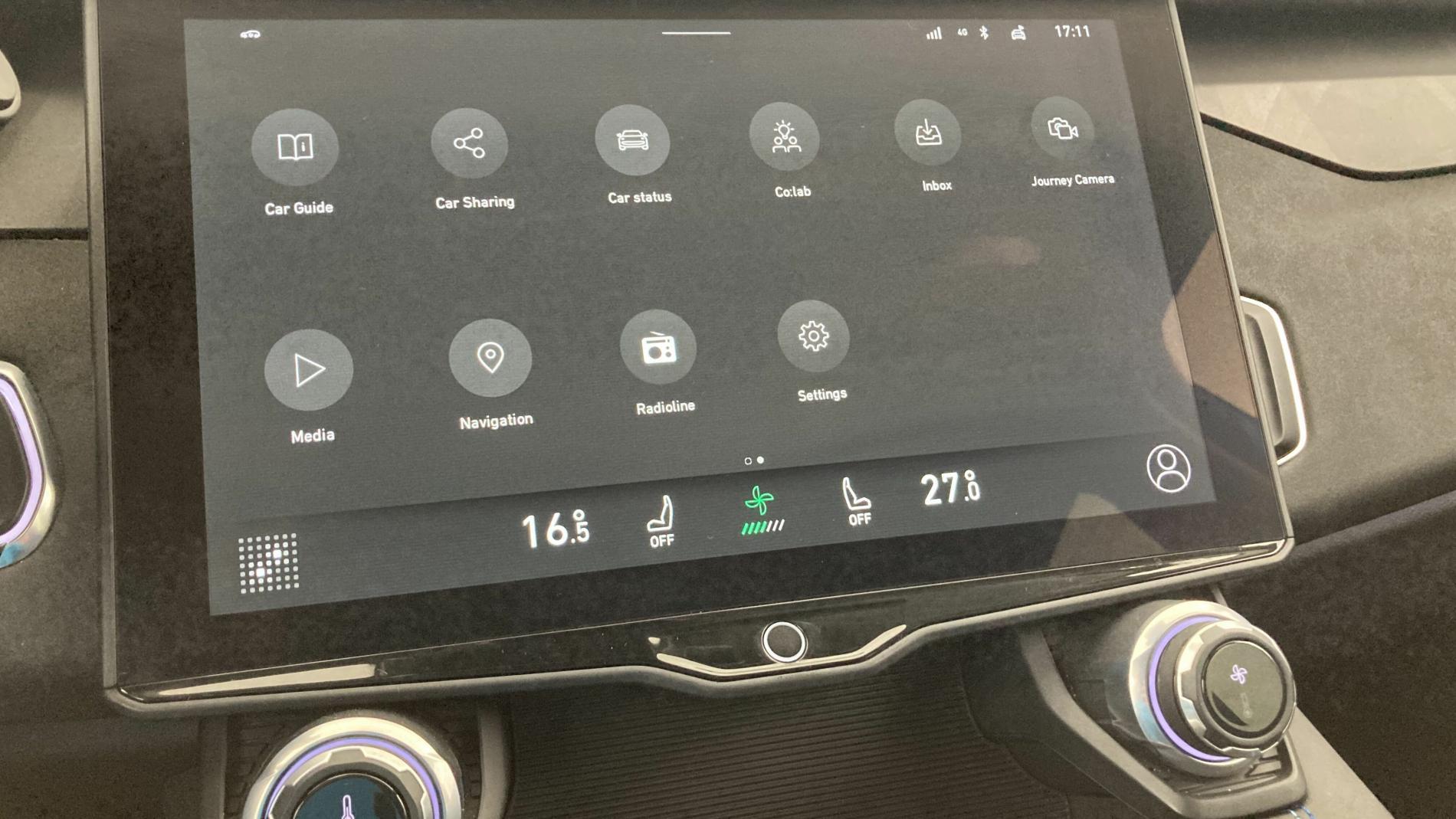 lynk&co 1 nv 1.5 PHEV 261 2022 black 19