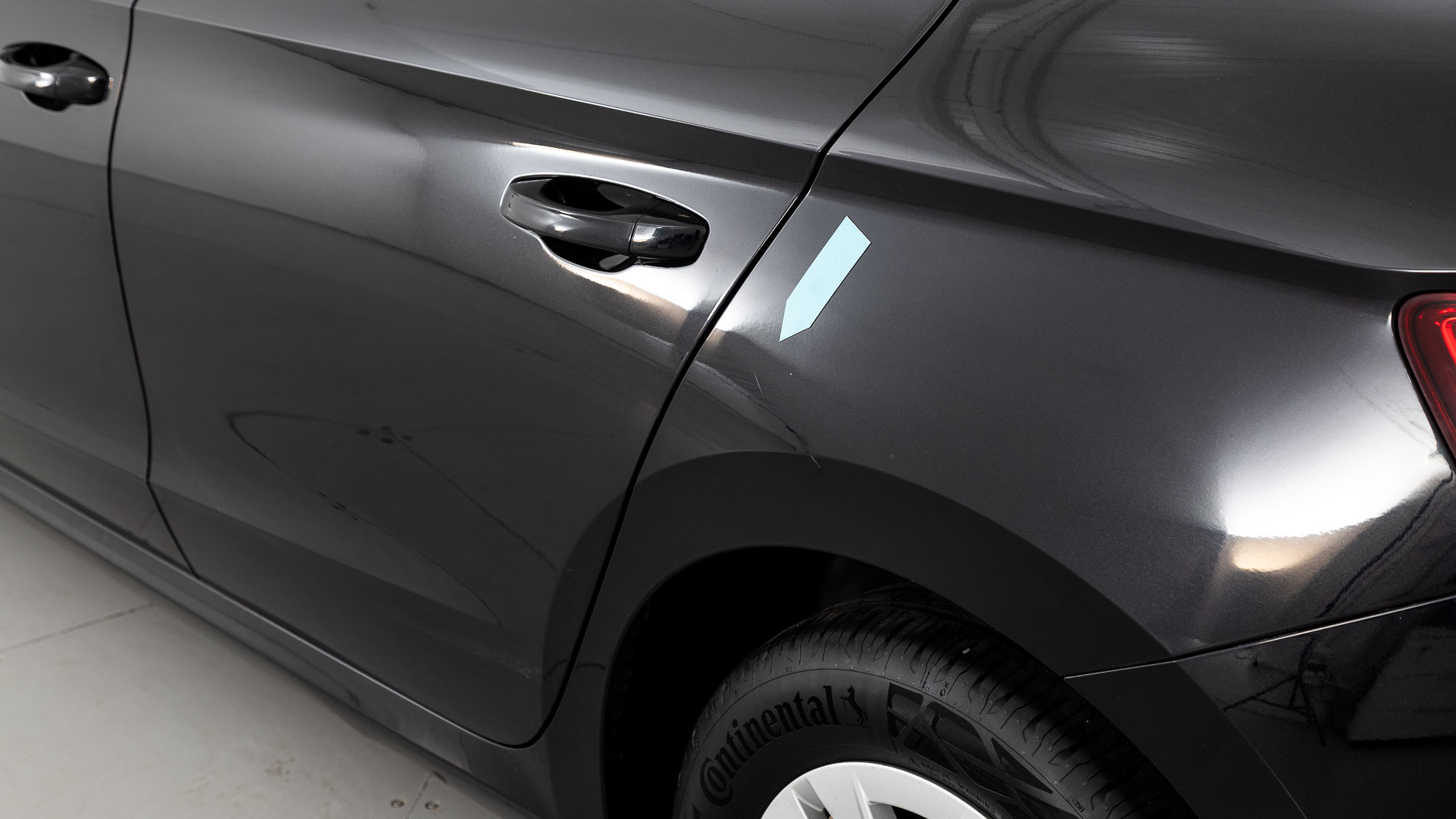 skoda fabia selection 1.0 TSI 95 2024 negro mágico efecto perla 35