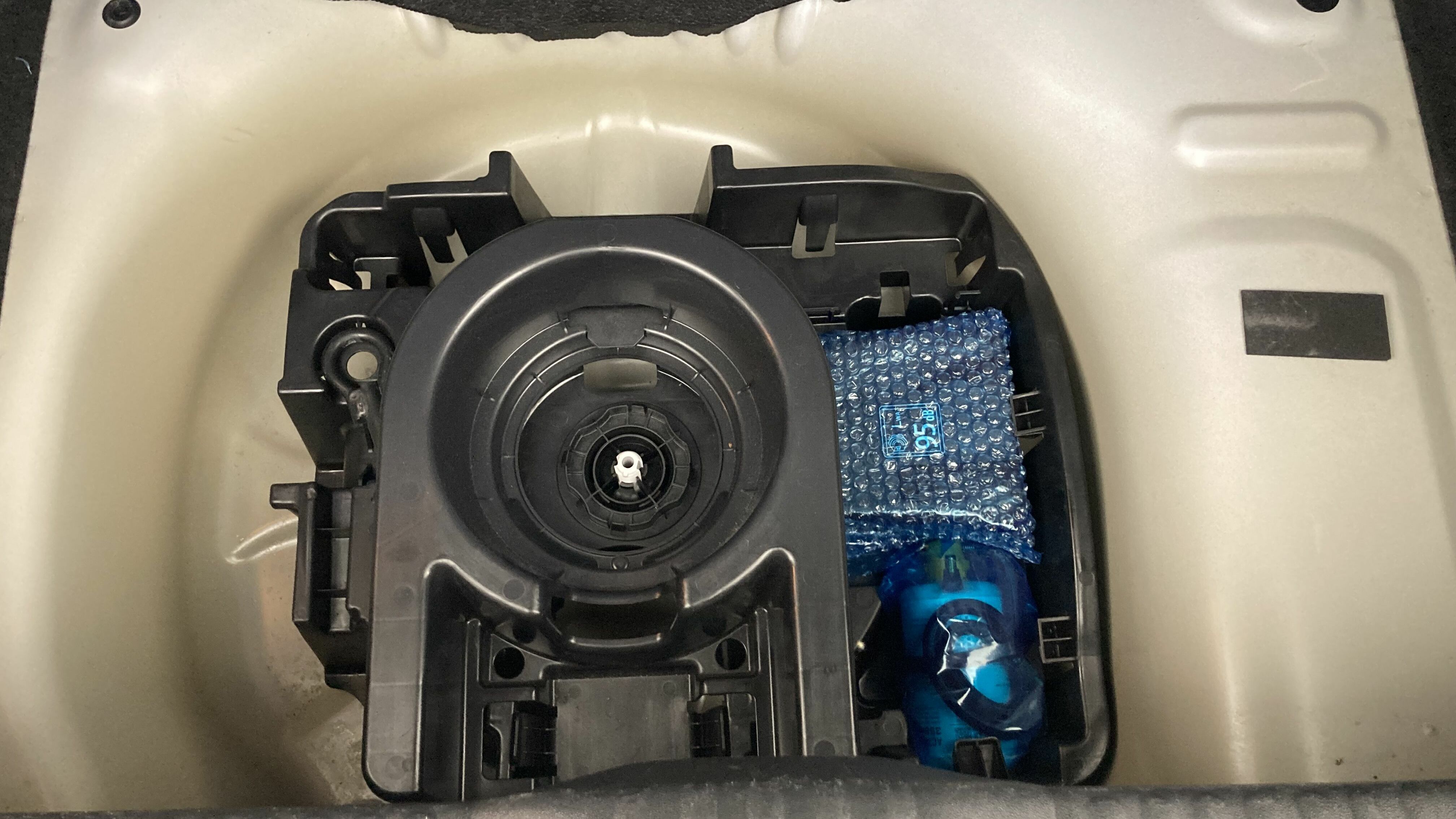 citroen c3 shine 1.2 PURETECH 83 2023 blanco banquise / negro 27