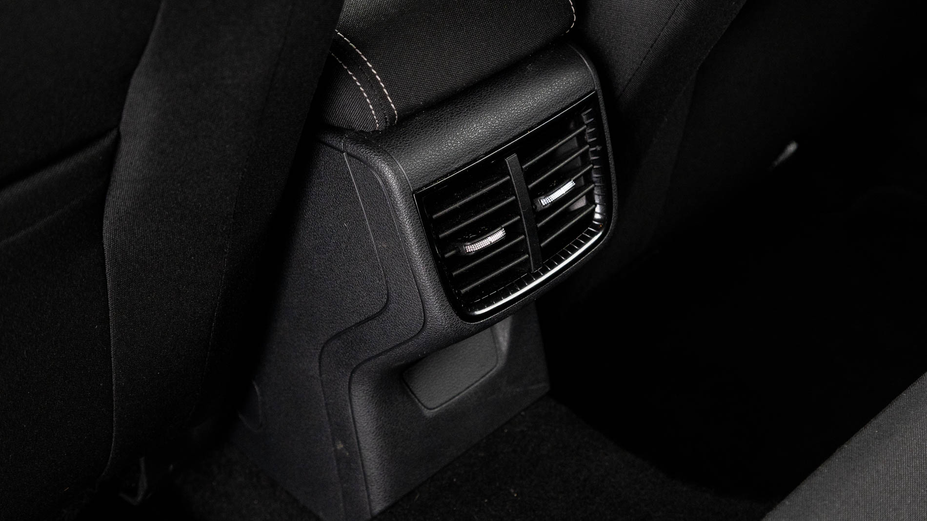 skoda fabia selection 1.0 TSI 95 2024 naranja phoenix 23