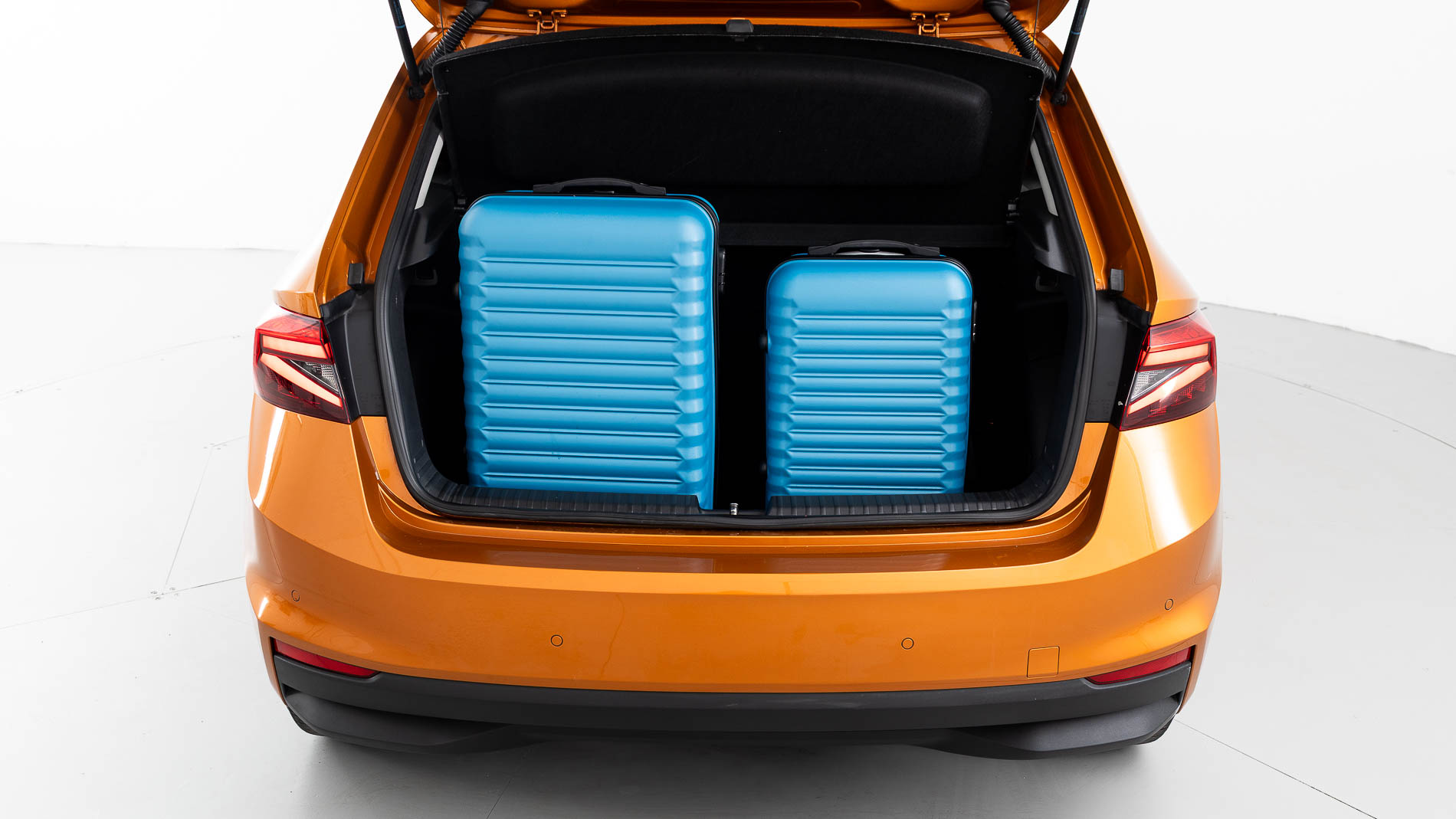 skoda fabia selection 1.0 TSI 95 2024 naranja phoenix 33