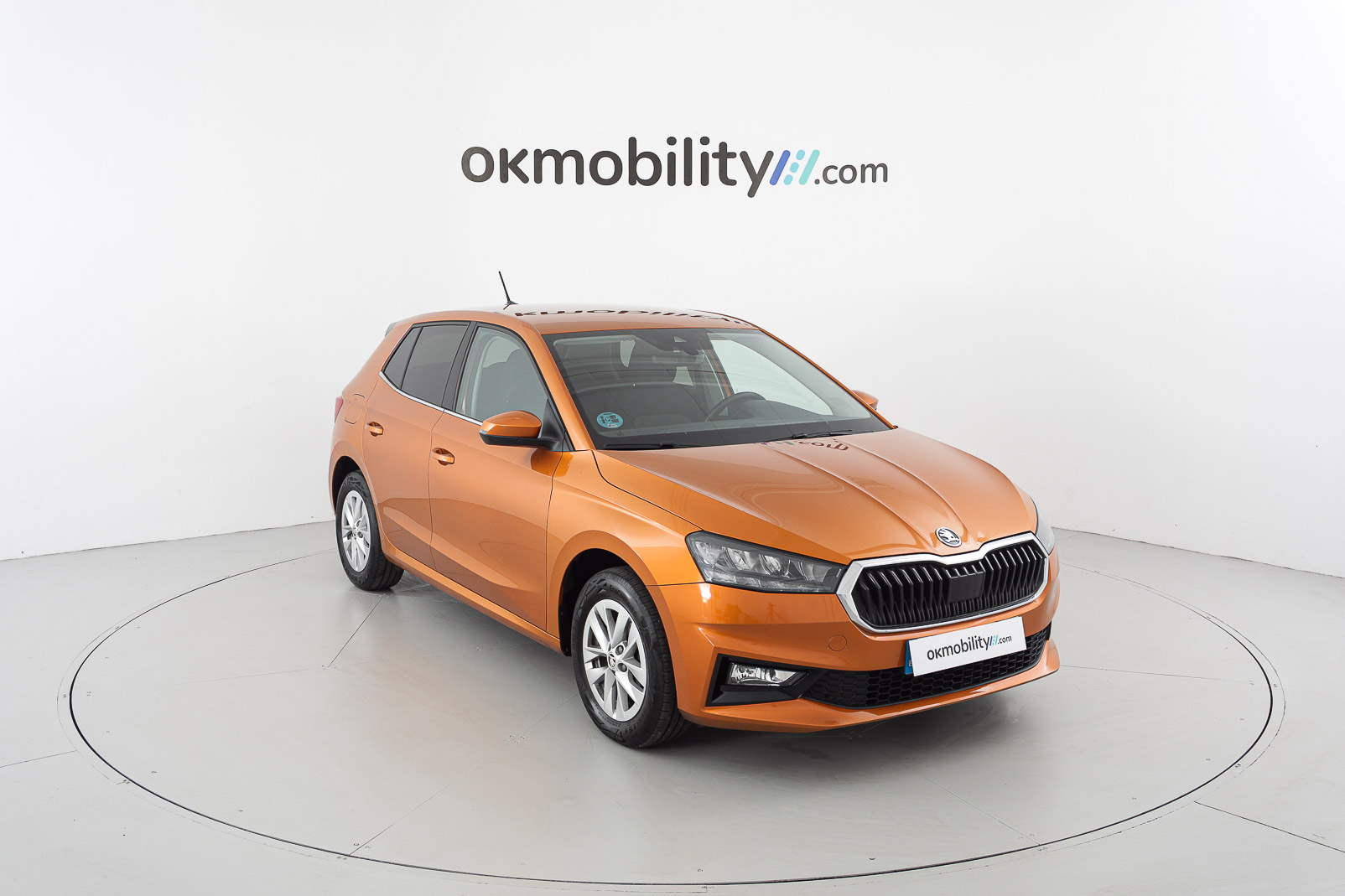 skoda fabia selection 1.0 TSI 95 2024 naranja phoenix 3