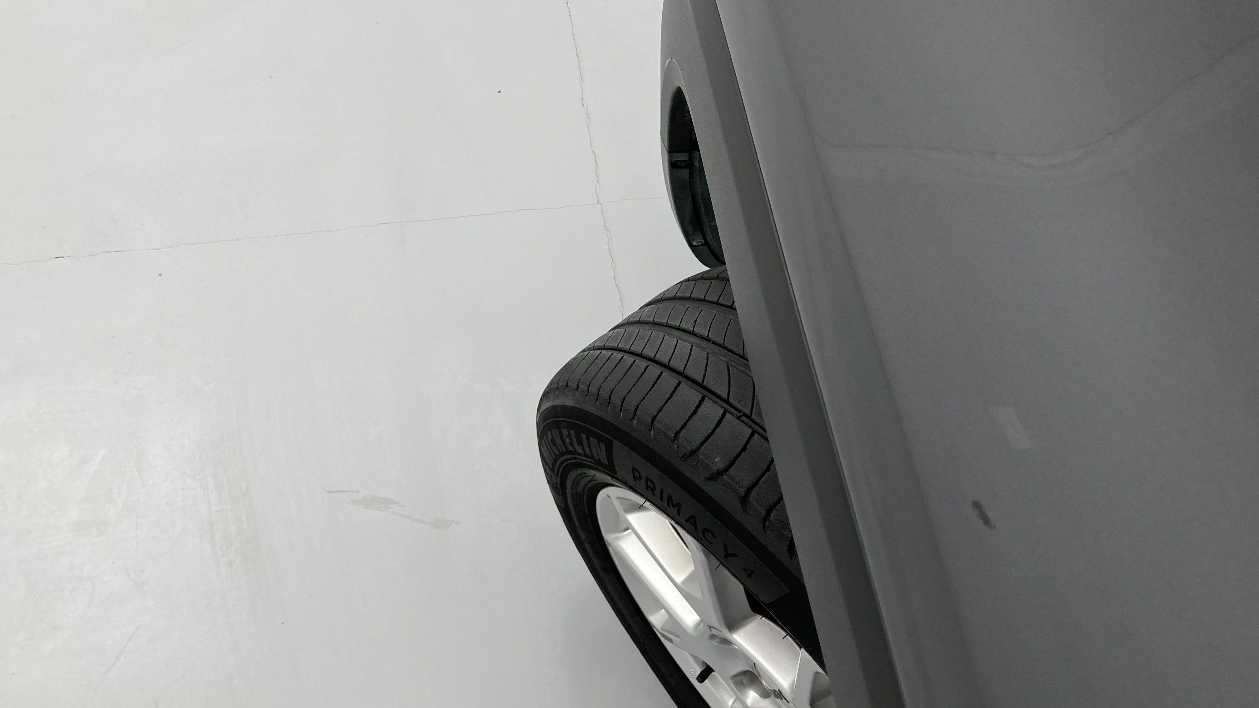 jeep renegade limited 1.5 TURBO 130 DCT 2023 gris grafito 28