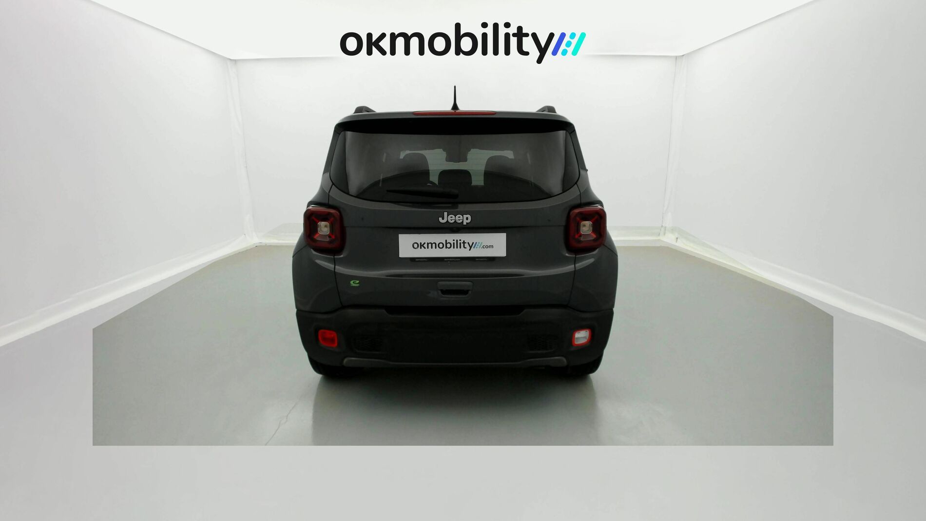 jeep renegade limited 1.5 TURBO 130 DCT 2023 gris grafito 10