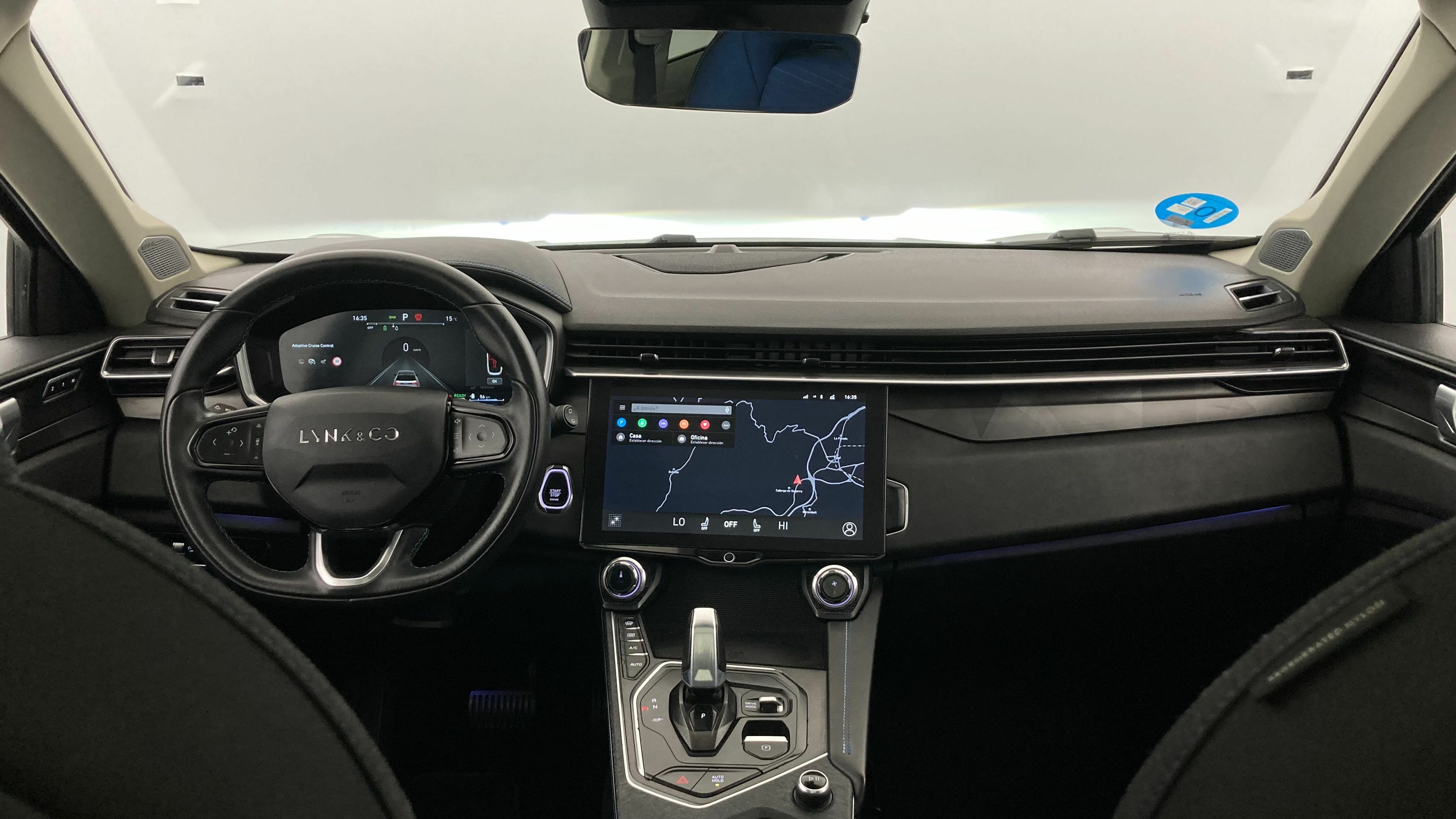 lynk&co 1 nv 1.5 PHEV 261 2022 black 15