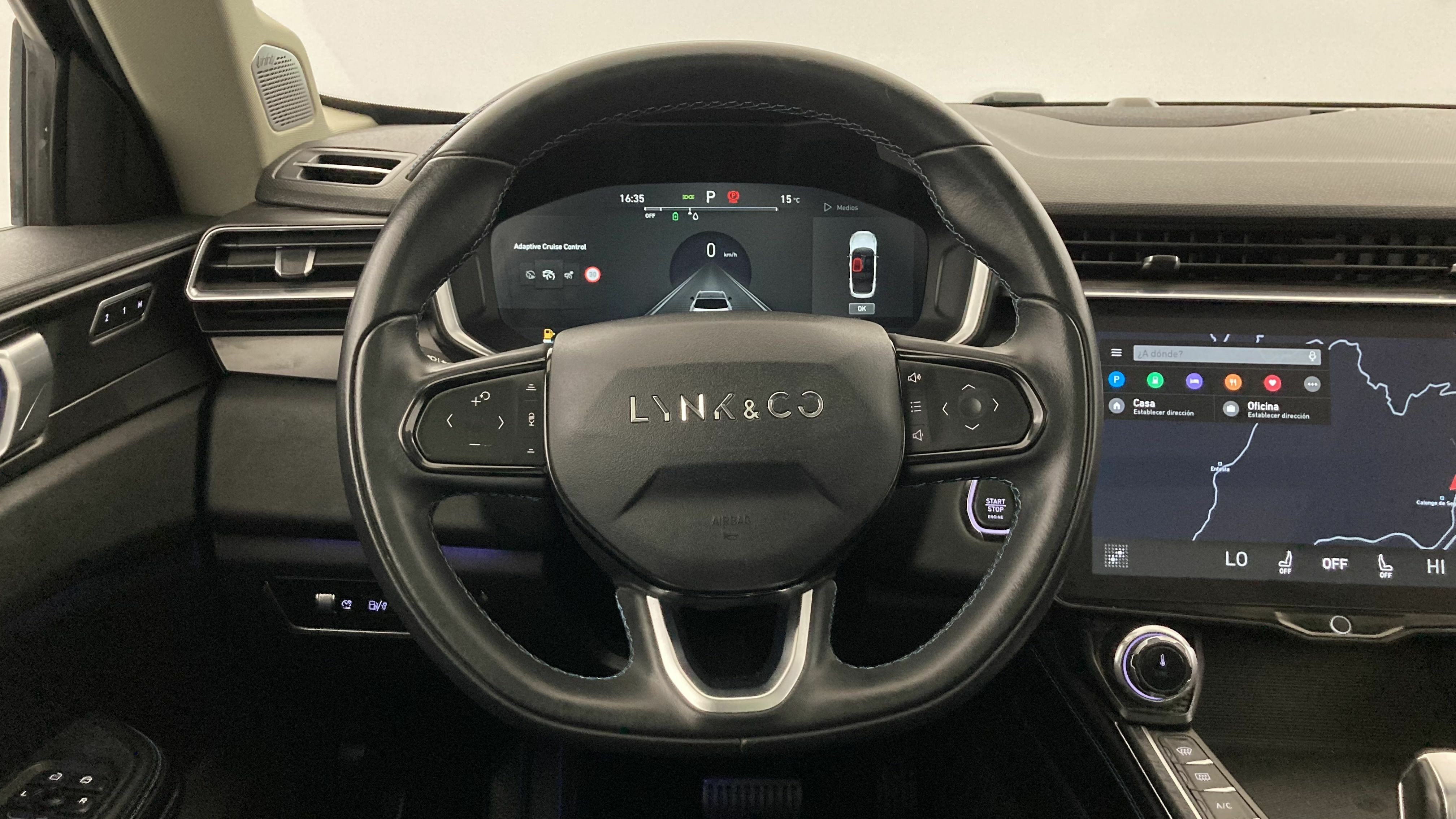 lynk&co 1 nv 1.5 PHEV 261 2022 black 16