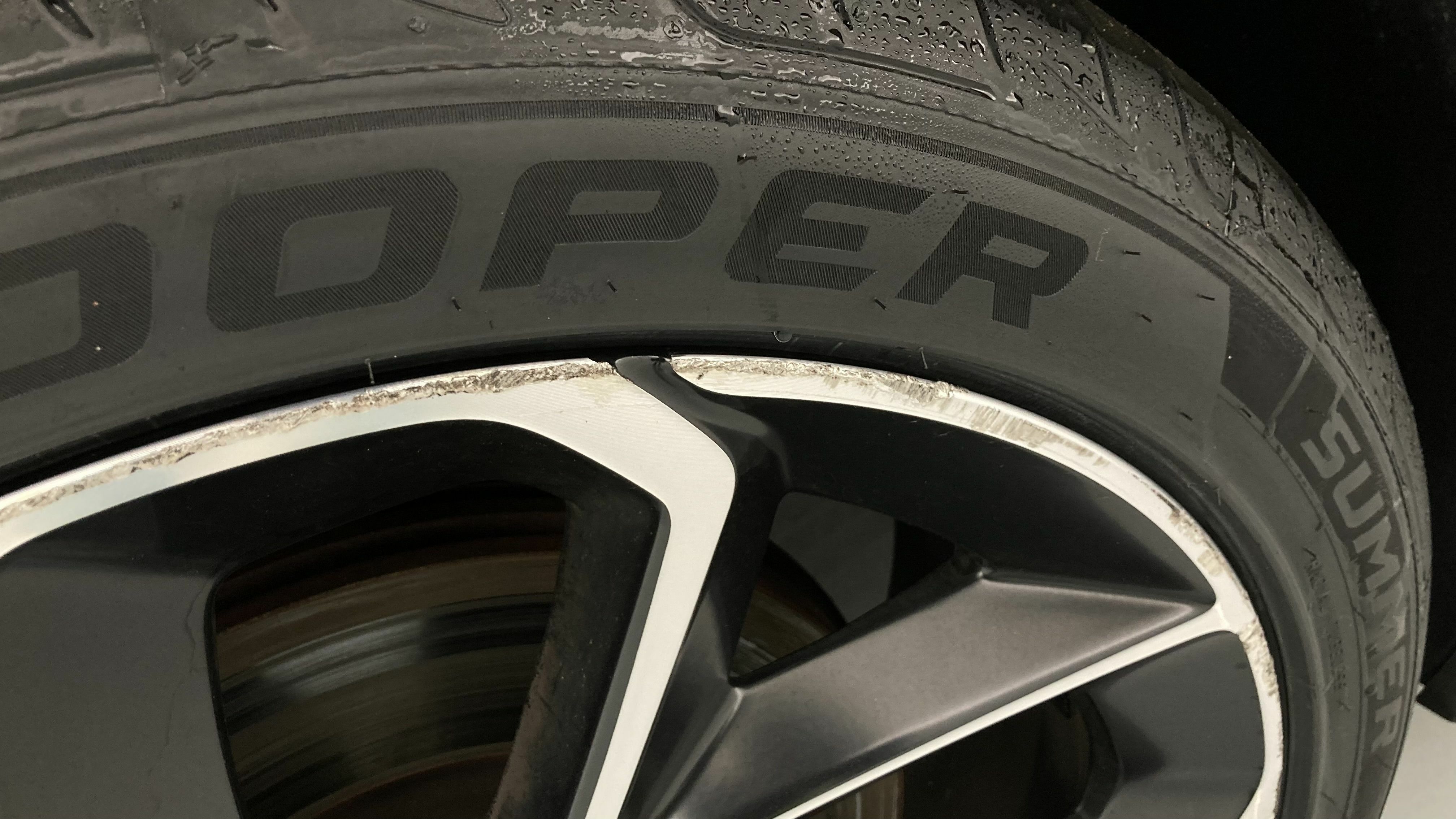 lynk&co 1 nv 1.5 PHEV 261 2022 black 31