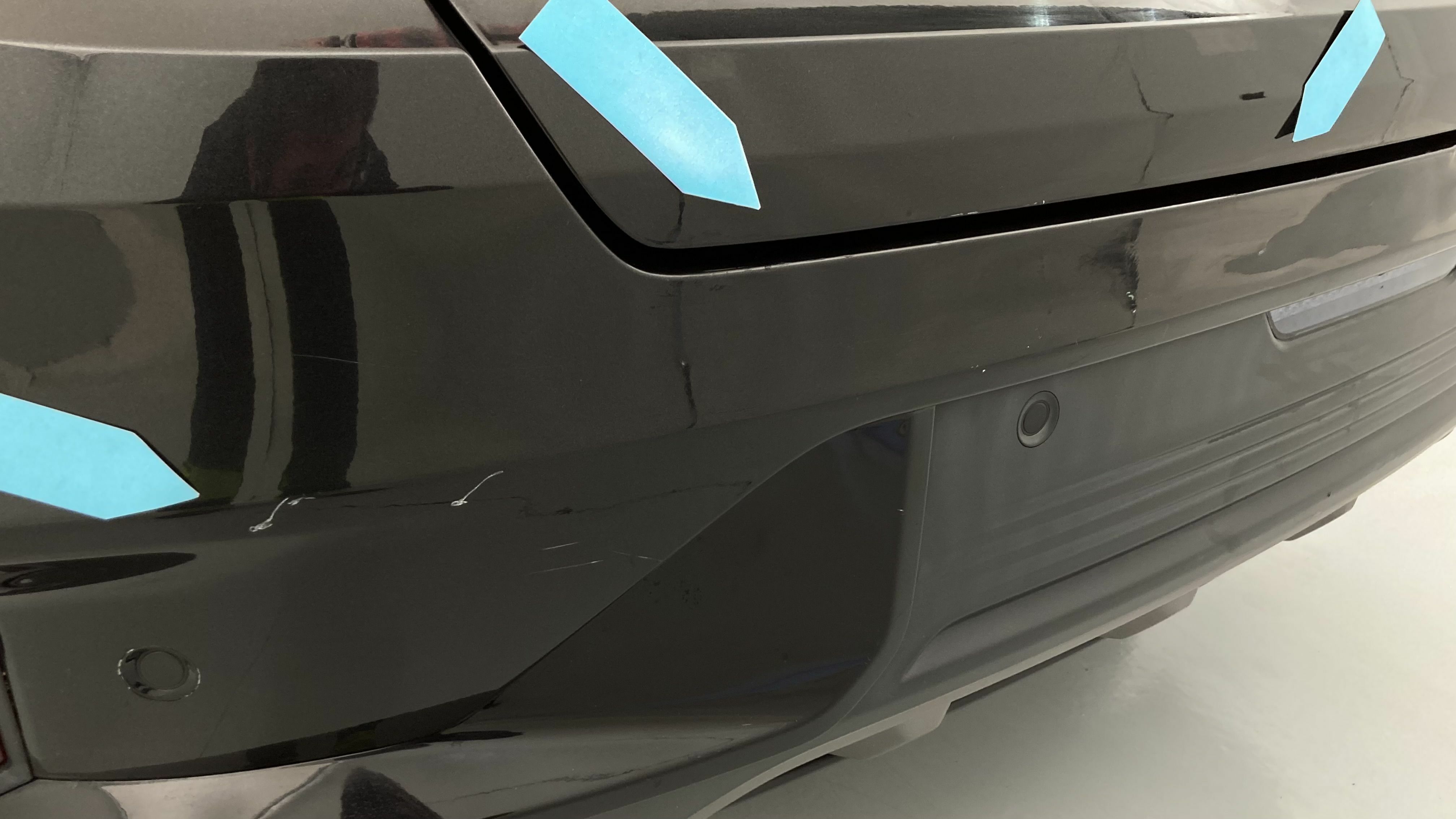 lynk&co 1 nv 1.5 PHEV 261 2022 black 33