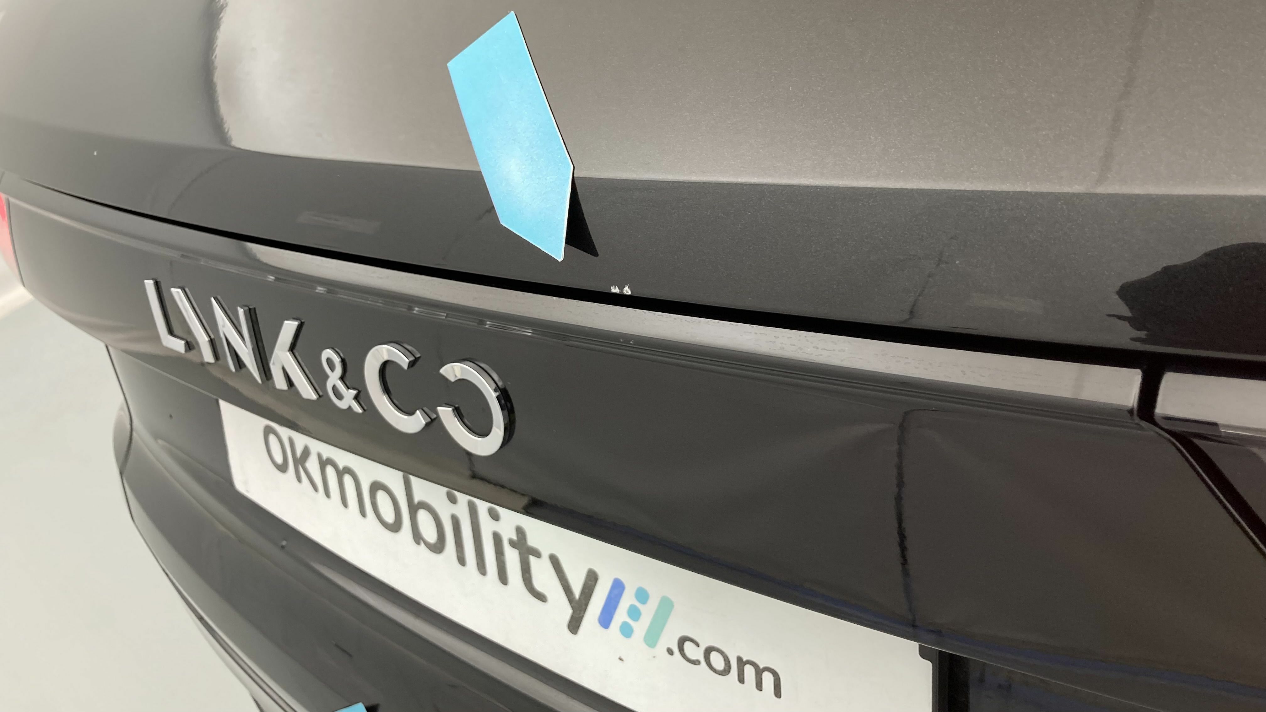 lynk&co 1 nv 1.5 PHEV 261 2022 black 36