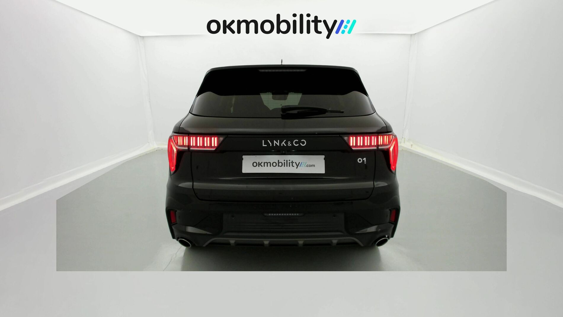 lynk&co 1 nv 1.5 PHEV 261 2022 black 9