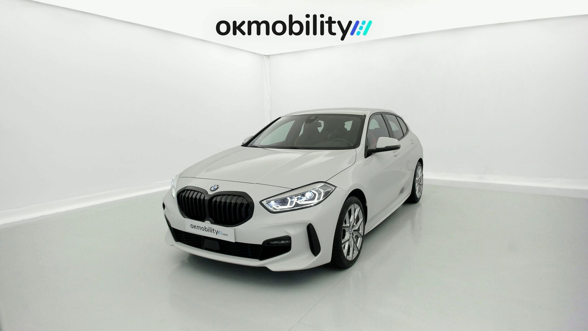 bmw serie 1 m sport colorvision 118I 136 STEPTRONIC 2024 alpinweiss 1