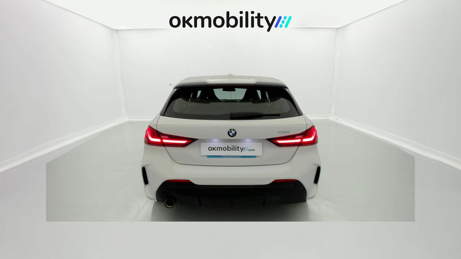 bmw serie 1 m sport colorvision 118I 136 STEPTRONIC 2024 alpinweiss 11