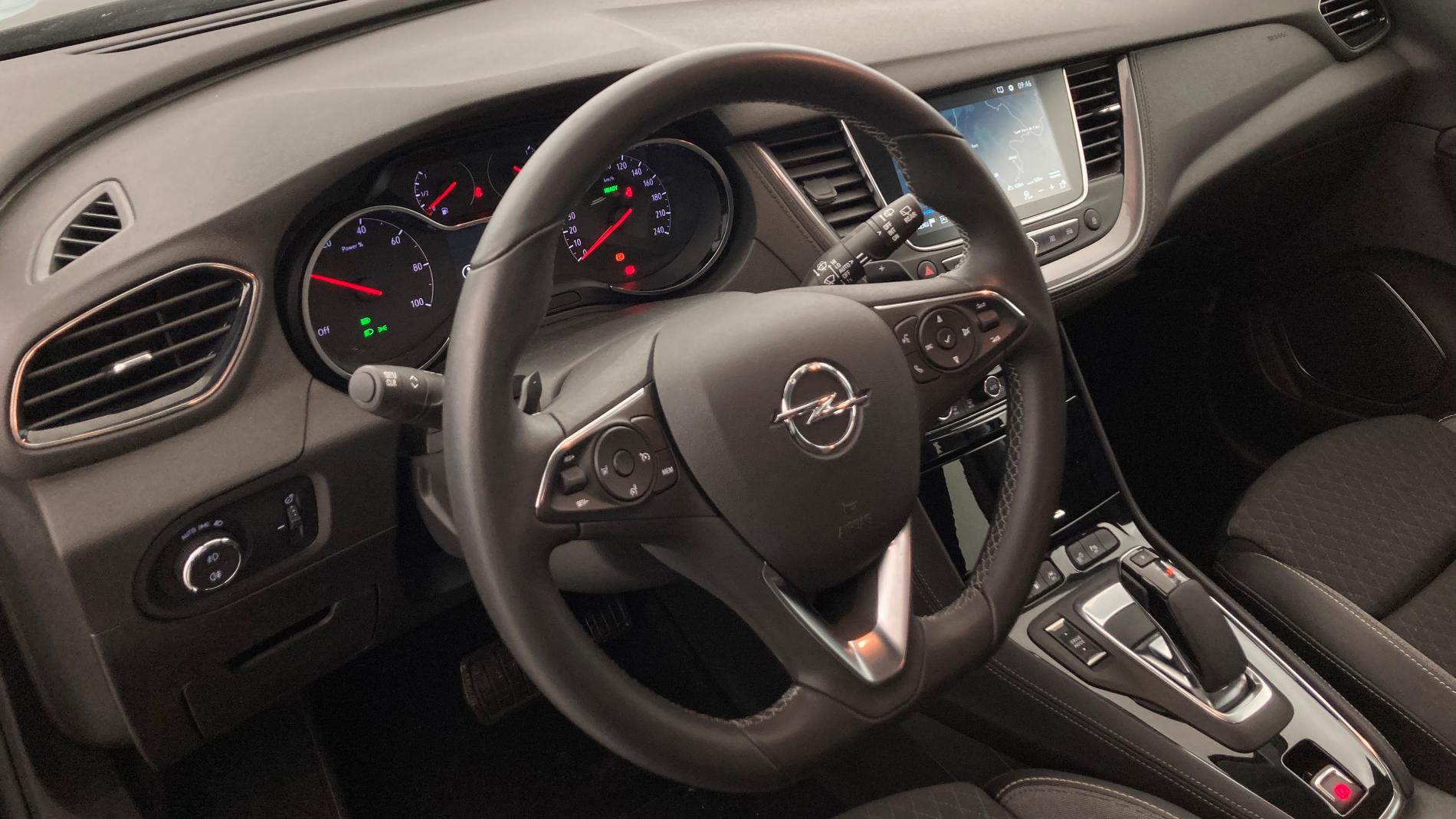 opel grandland x ultimate 1.6 PHEV 300 AT 2021 negro krakatoa 11