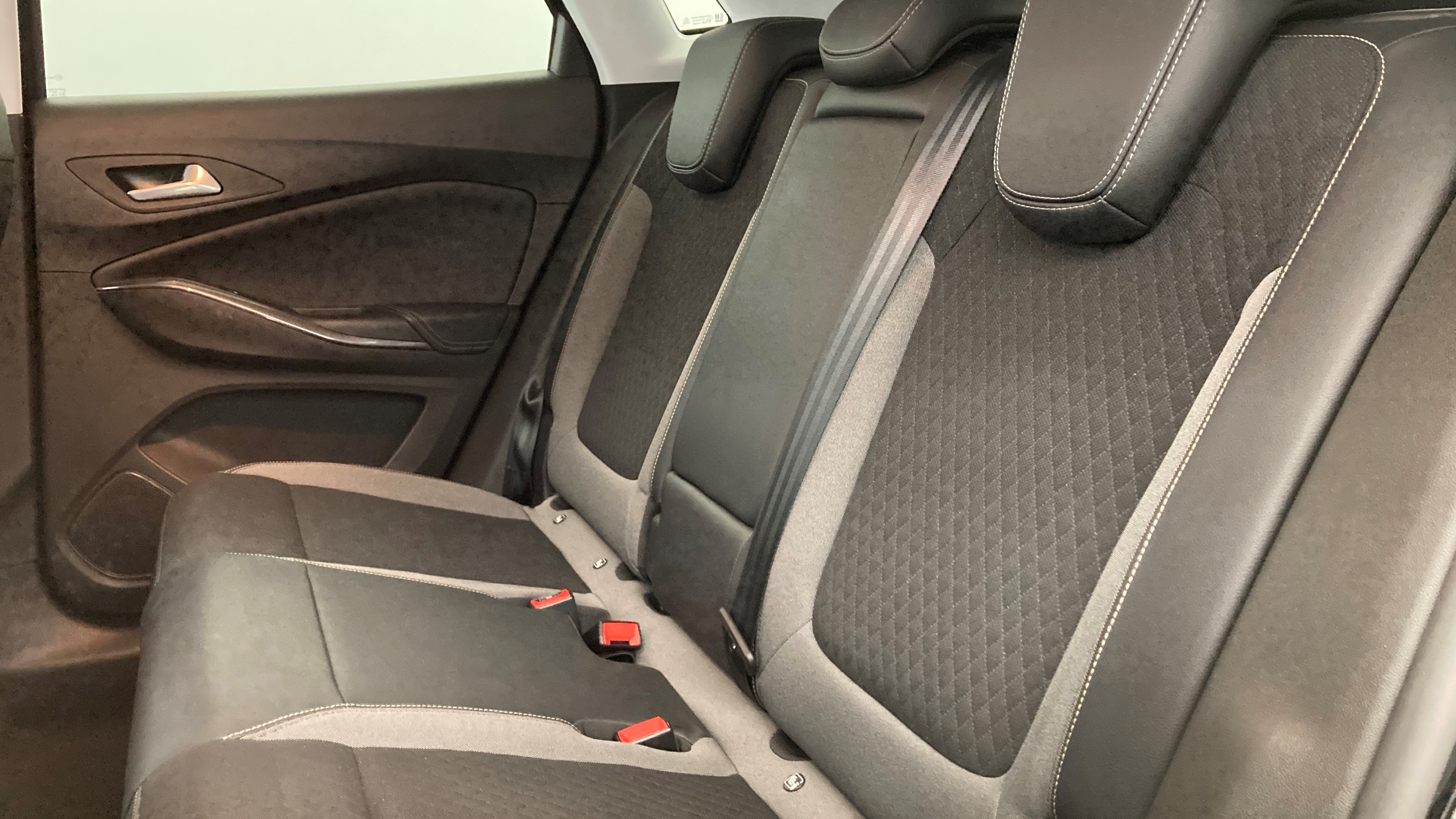 opel grandland x ultimate 1.6 PHEV 300 AT 2021 negro krakatoa 16