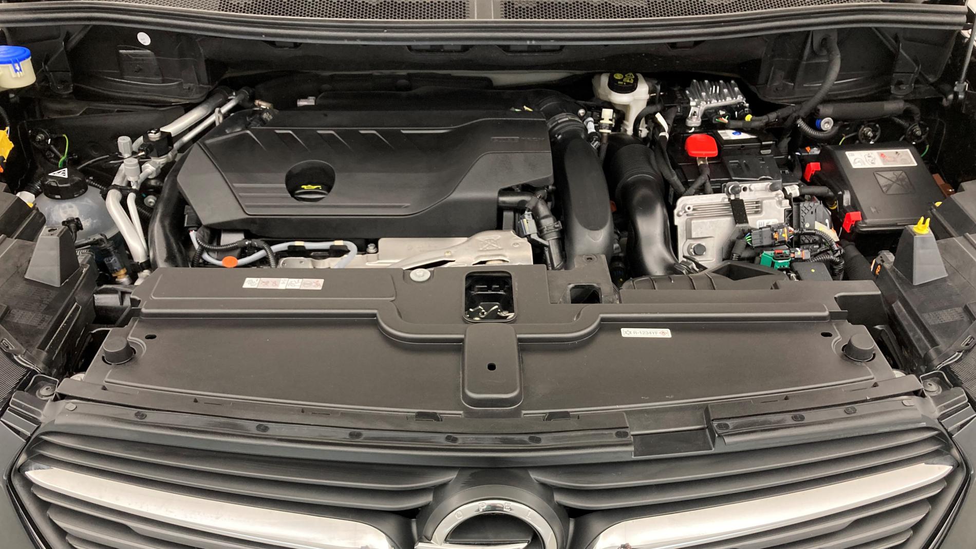 opel grandland x ultimate 1.6 PHEV 300 AT 2021 negro krakatoa 19