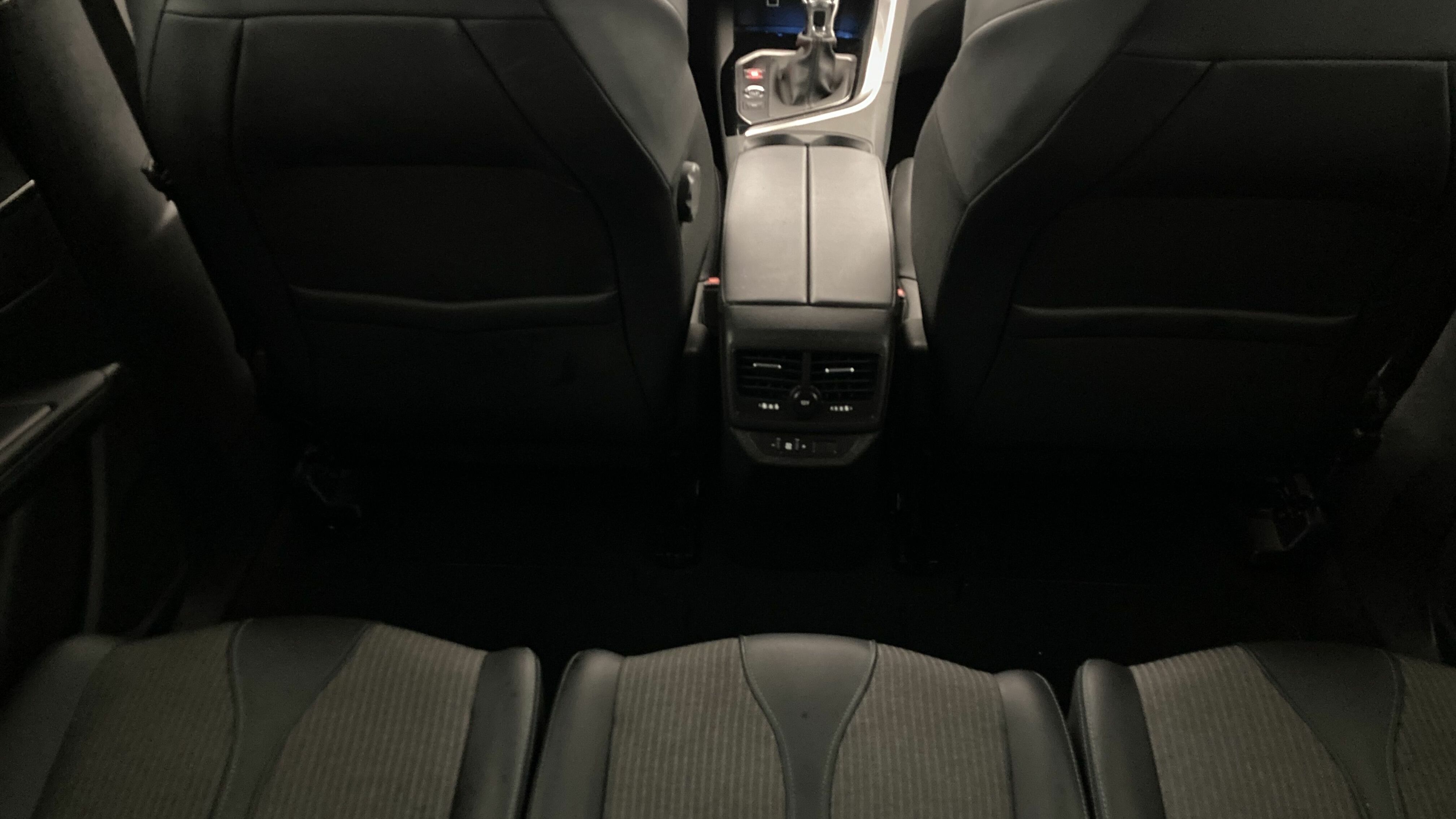 peugeot 5008 allure 1.2 PURETECH 130 2022 marron 23