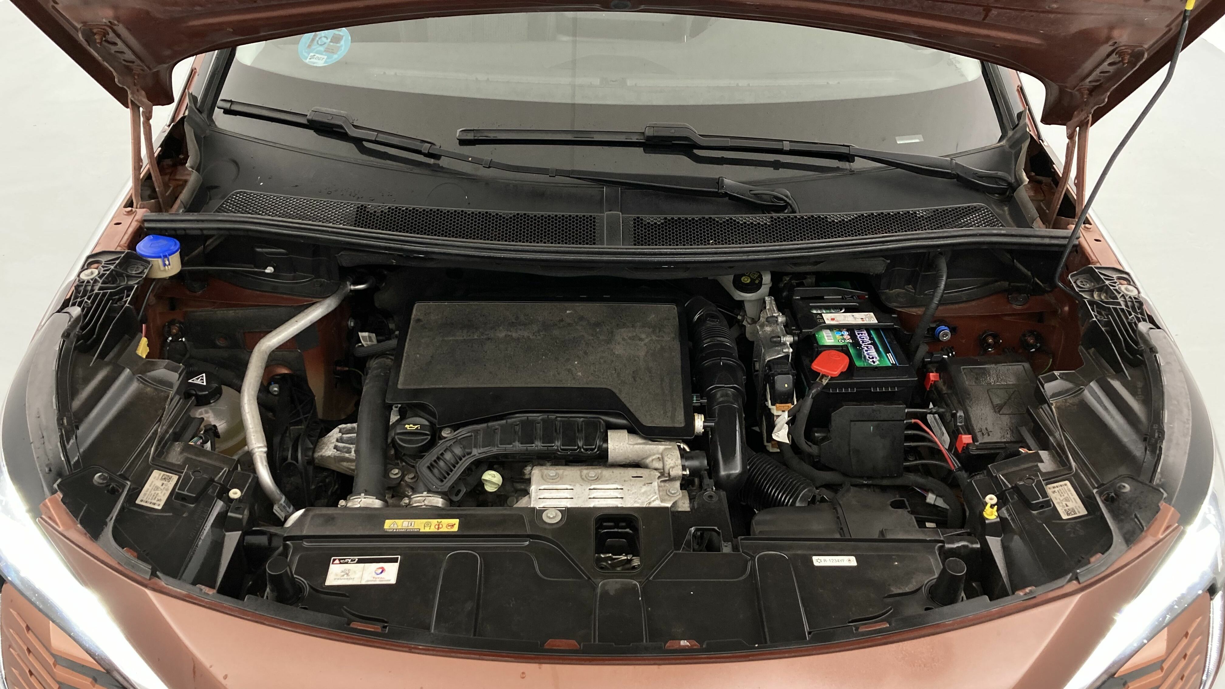 peugeot 5008 allure 1.2 PURETECH 130 2022 marron 26