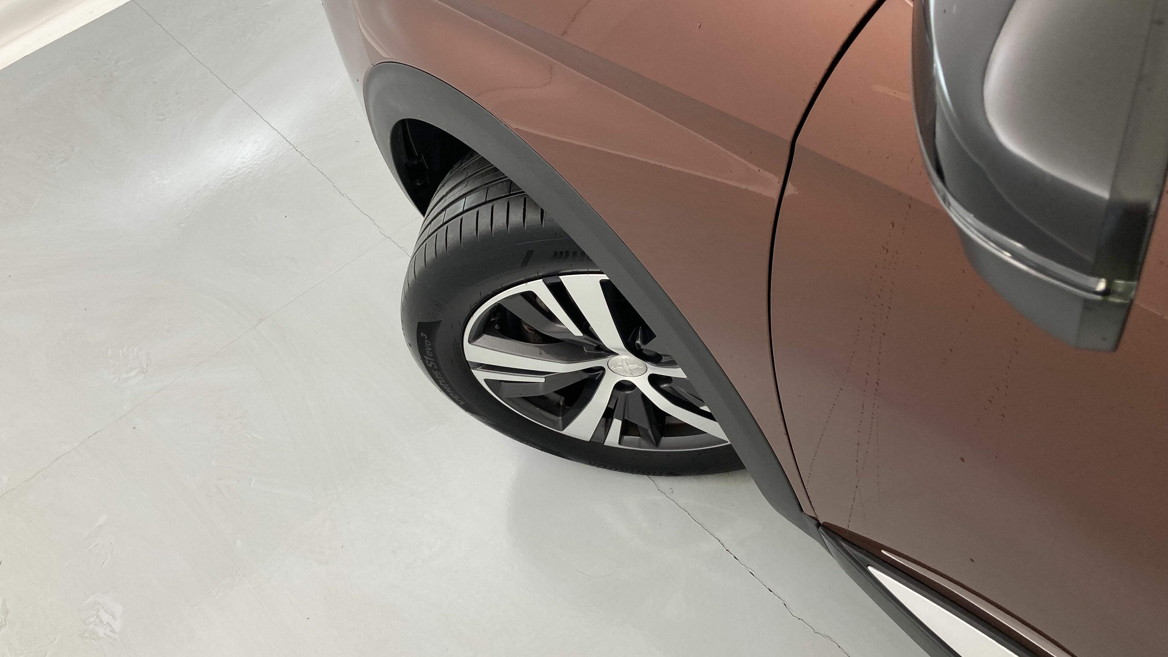 peugeot 5008 allure 1.2 PURETECH 130 2022 marron 29