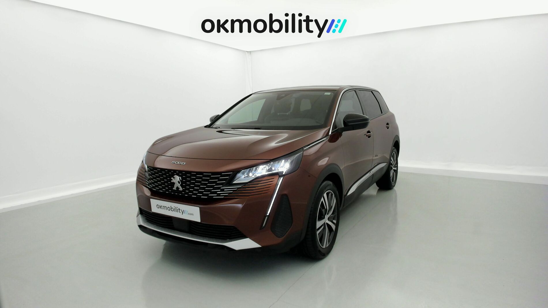 peugeot 5008 allure 1.2 PURETECH 130 2022 marron 1