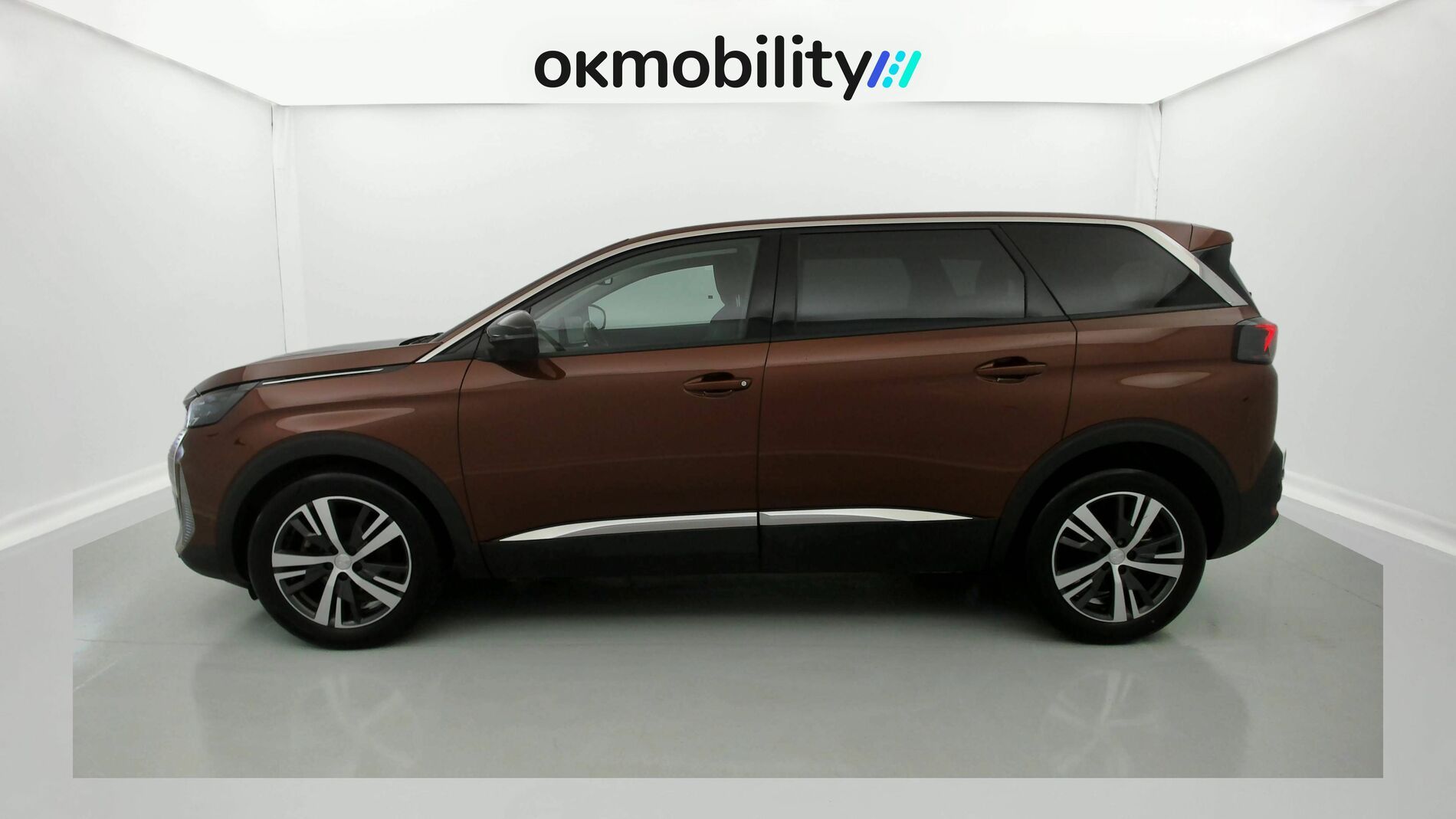 peugeot 5008 allure 1.2 PURETECH 130 2022 marron 8