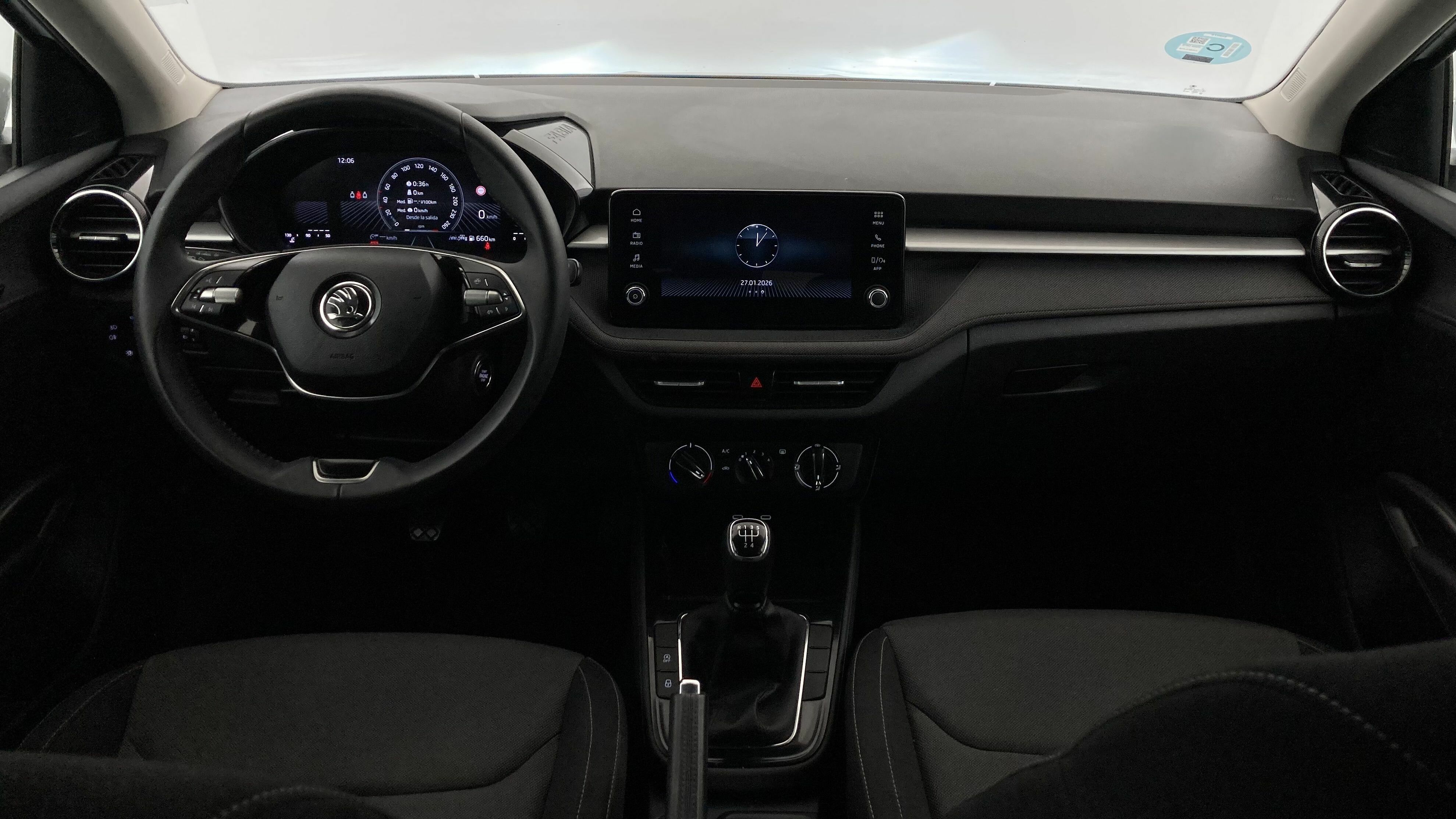 skoda fabia selection 1.0 MPI 80 2024 blanco glaciar 15