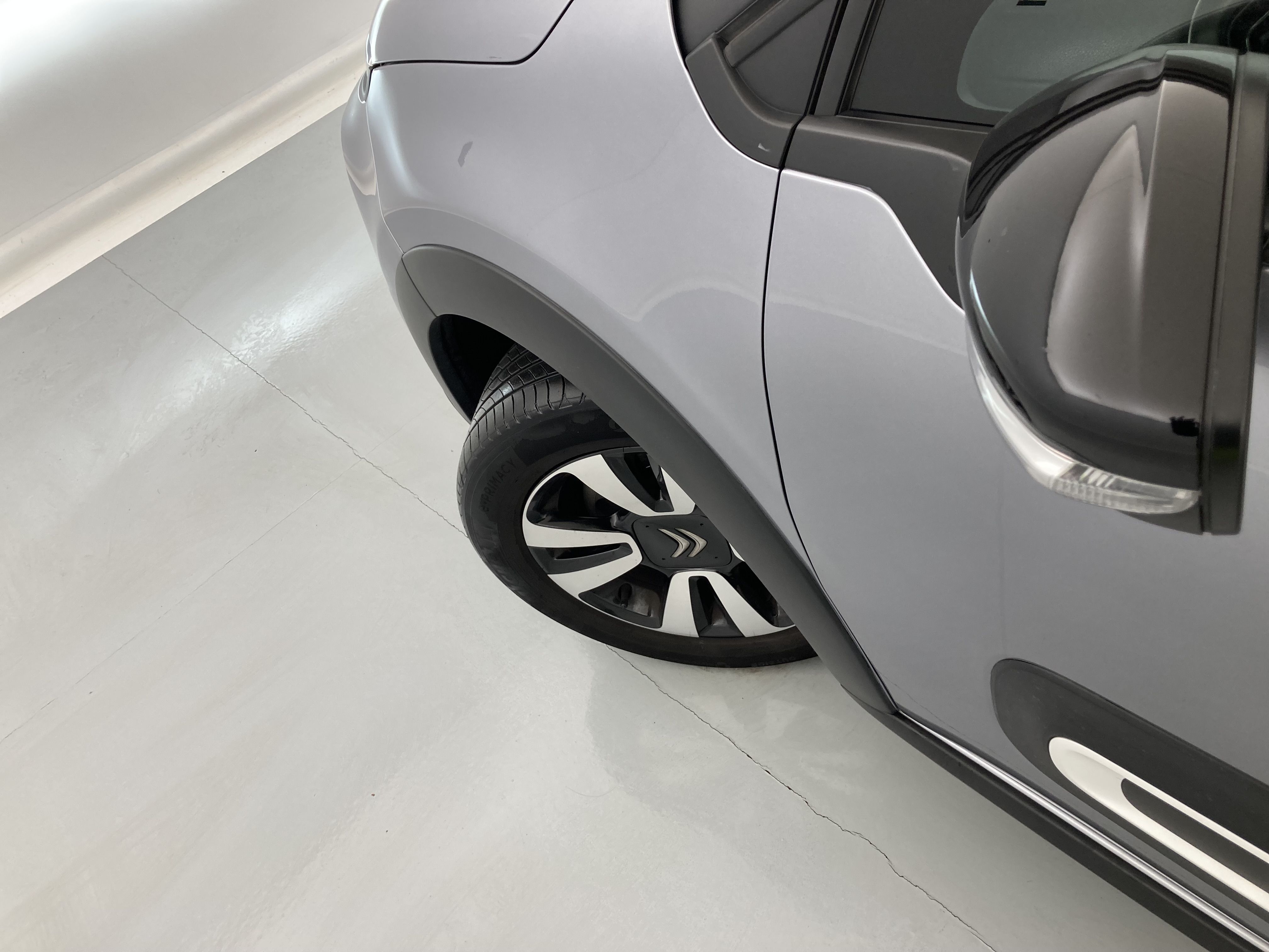 citroen c3 shine 1.2 PURETECH 83 2023 gris acero / negro 31