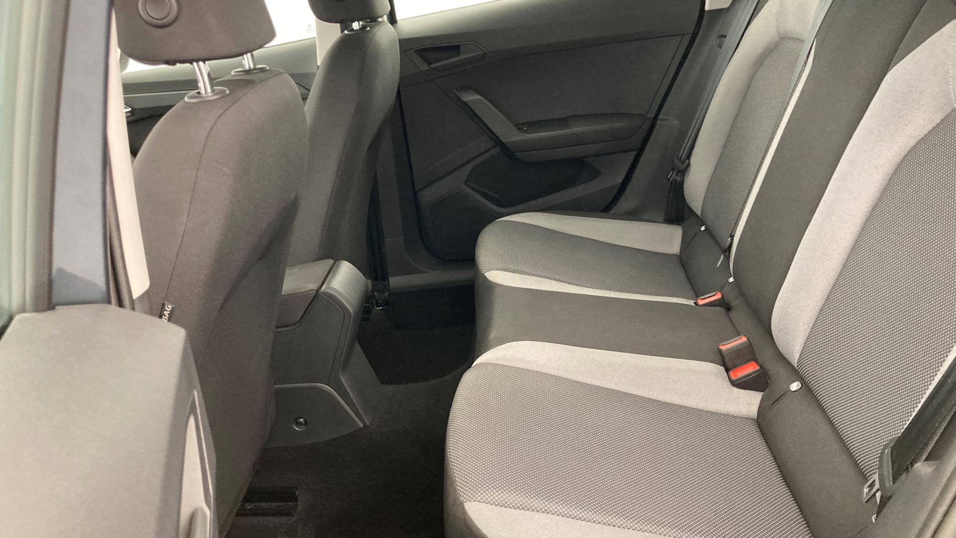 seat ibiza style 1.0 MPI 80 2019 gris magnetic 14