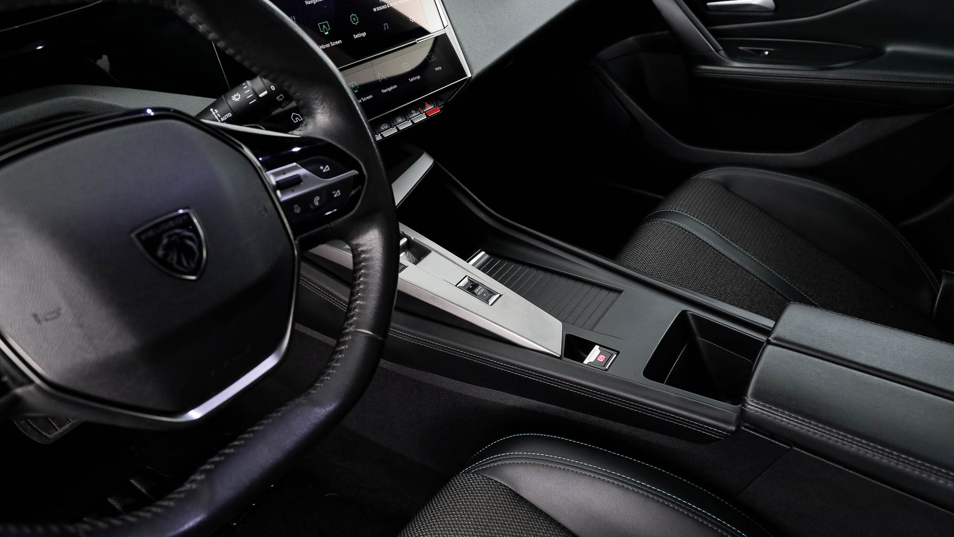 peugeot 308 allure 1.2 PURETECH 130 EAT 2023 azul vertigo 19