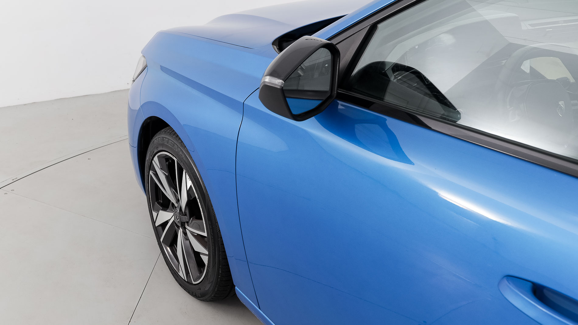 peugeot 308 allure 1.2 PURETECH 130 EAT 2023 azul vertigo 23