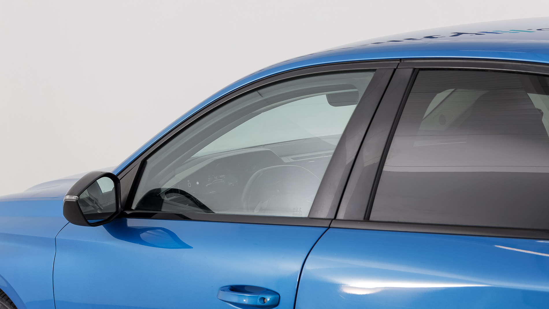 peugeot 308 allure 1.2 PURETECH 130 EAT 2023 azul vertigo 34