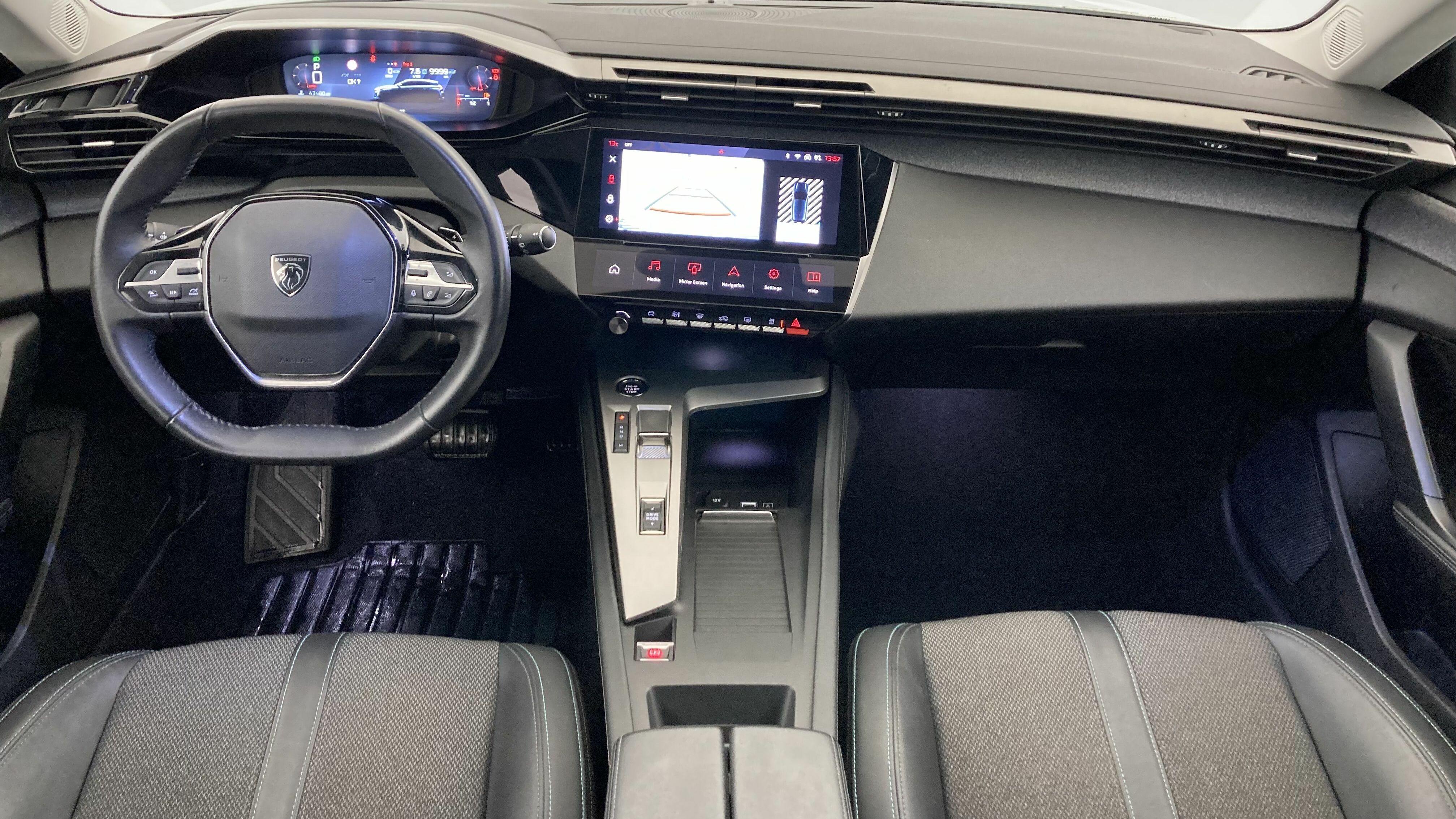 peugeot 308 allure 1.2 PURETECH 130 EAT 2023 blanco nacarado 12