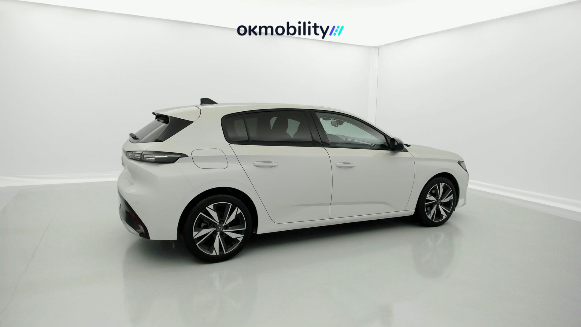 peugeot 308 allure 1.2 PURETECH 130 EAT 2023 blanco nacarado 9